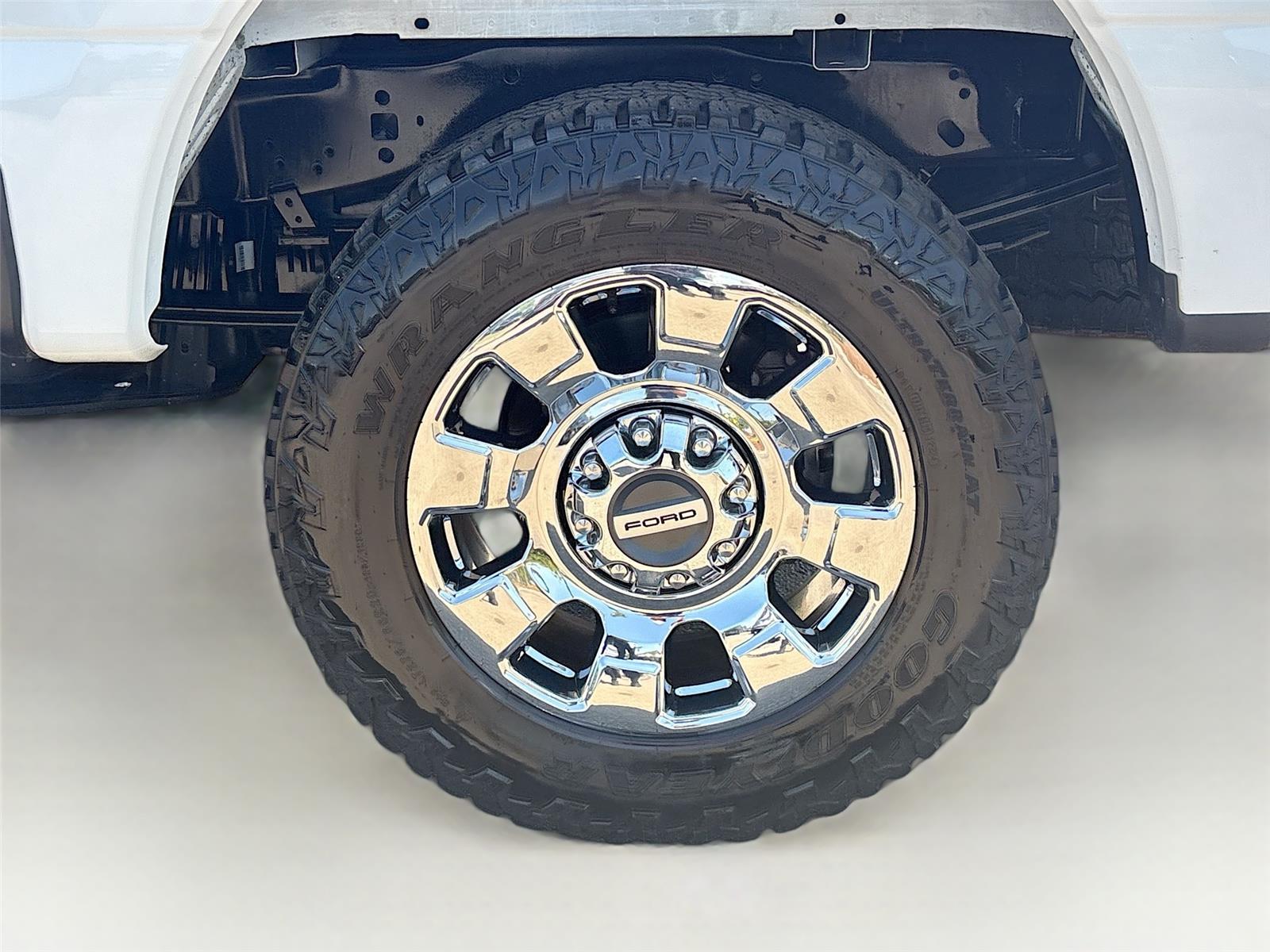 2023 Ford Super Duty F-250 SRW LARIAT