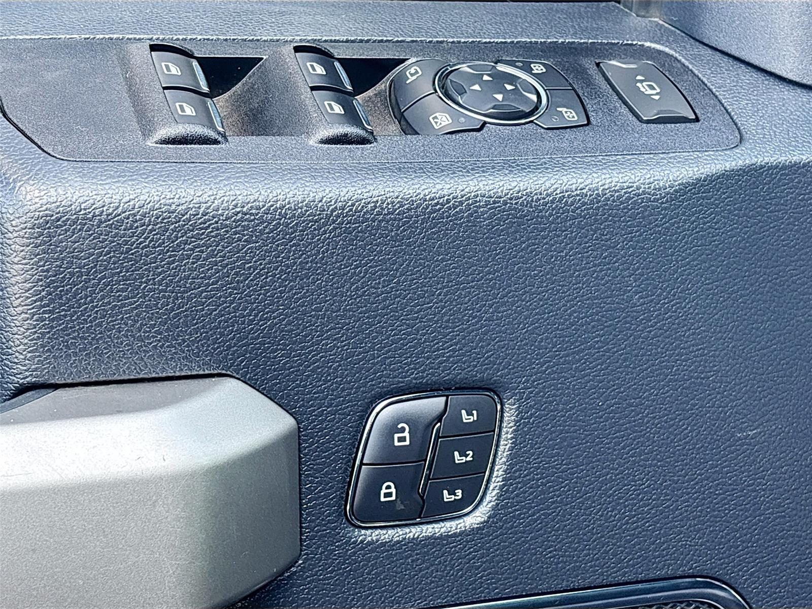 2022 Ford Super Duty F-250 SRW LARIAT