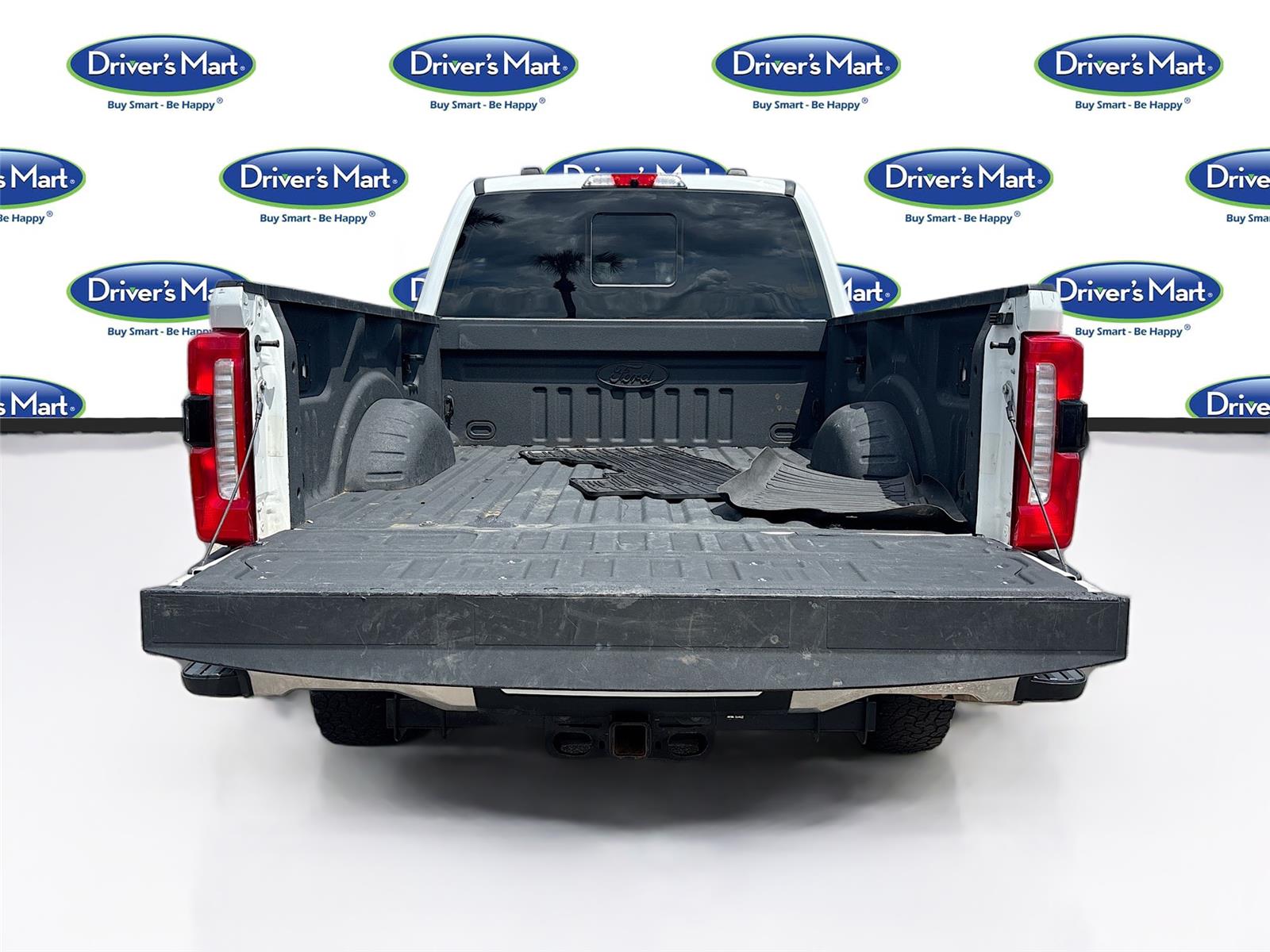 2023 Ford Super Duty F-250 SRW LARIAT