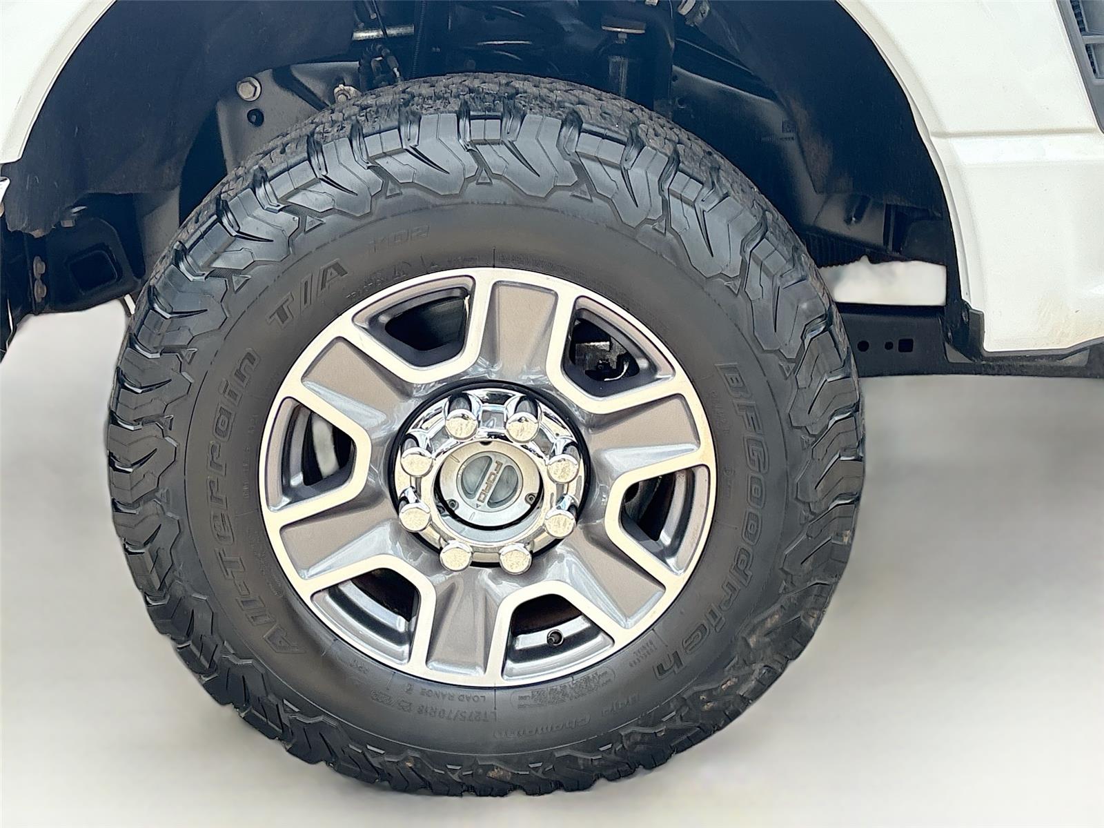 2023 Ford Super Duty F-250 SRW LARIAT