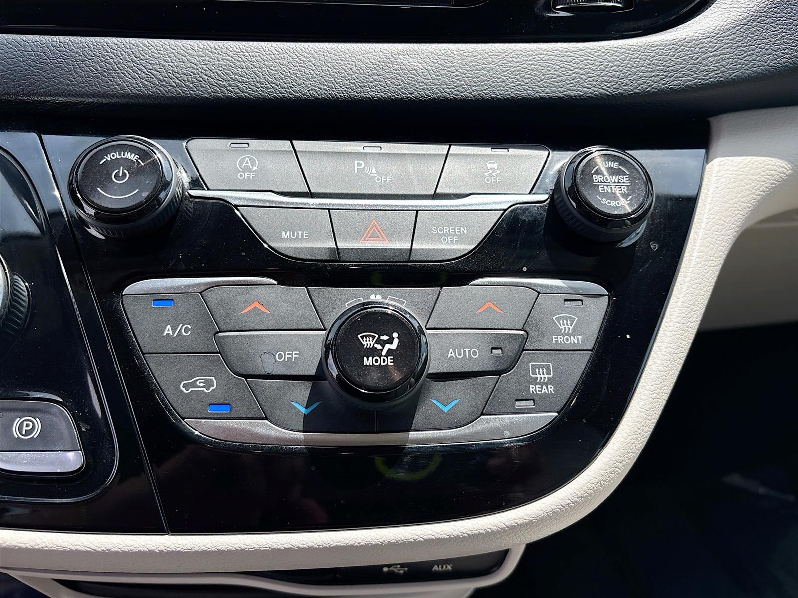 2019 Chrysler Pacifica Touring L