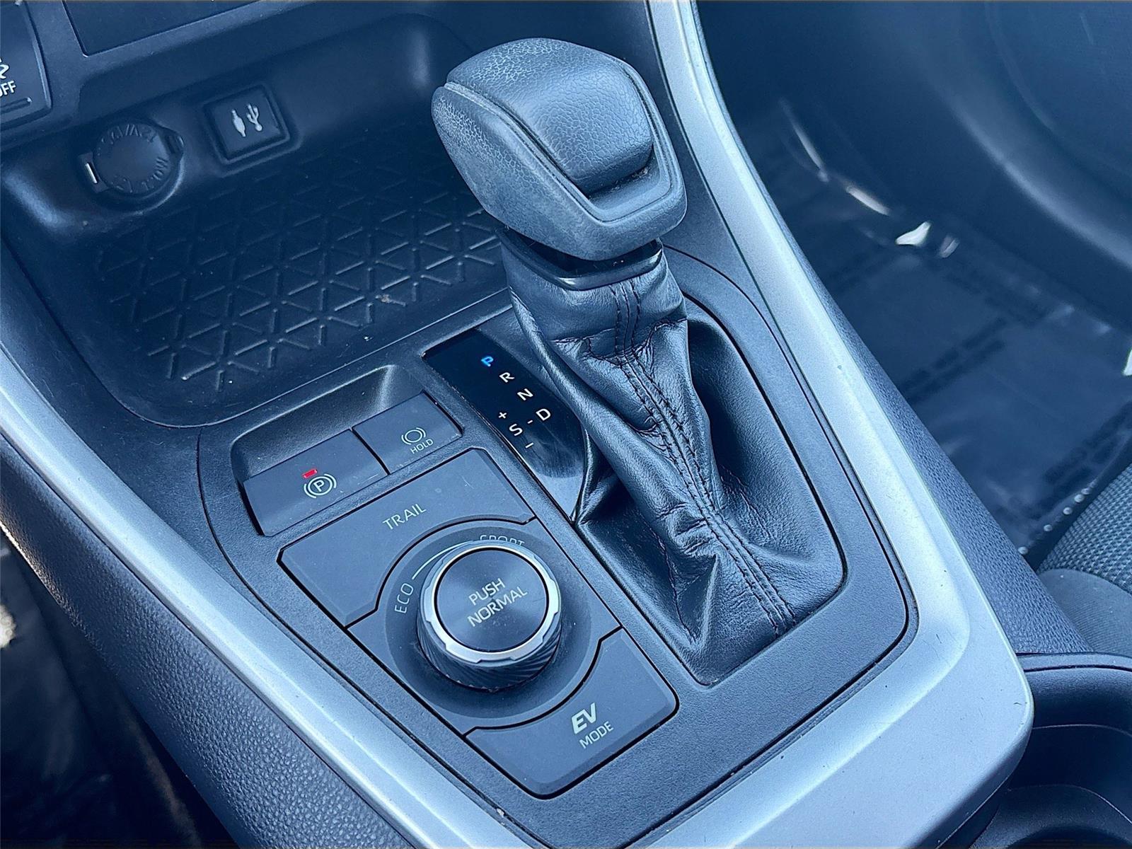 2019 Toyota RAV4 Hybrid LE