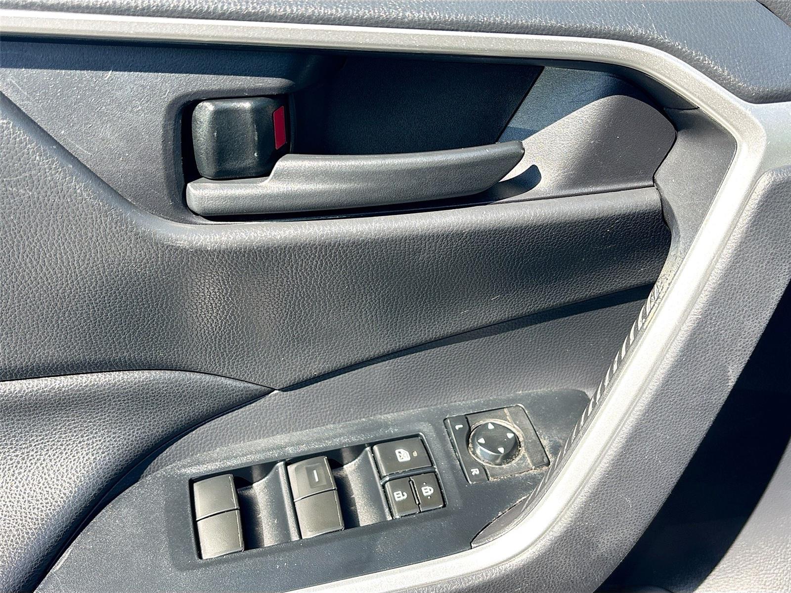 2019 Toyota RAV4 Hybrid LE