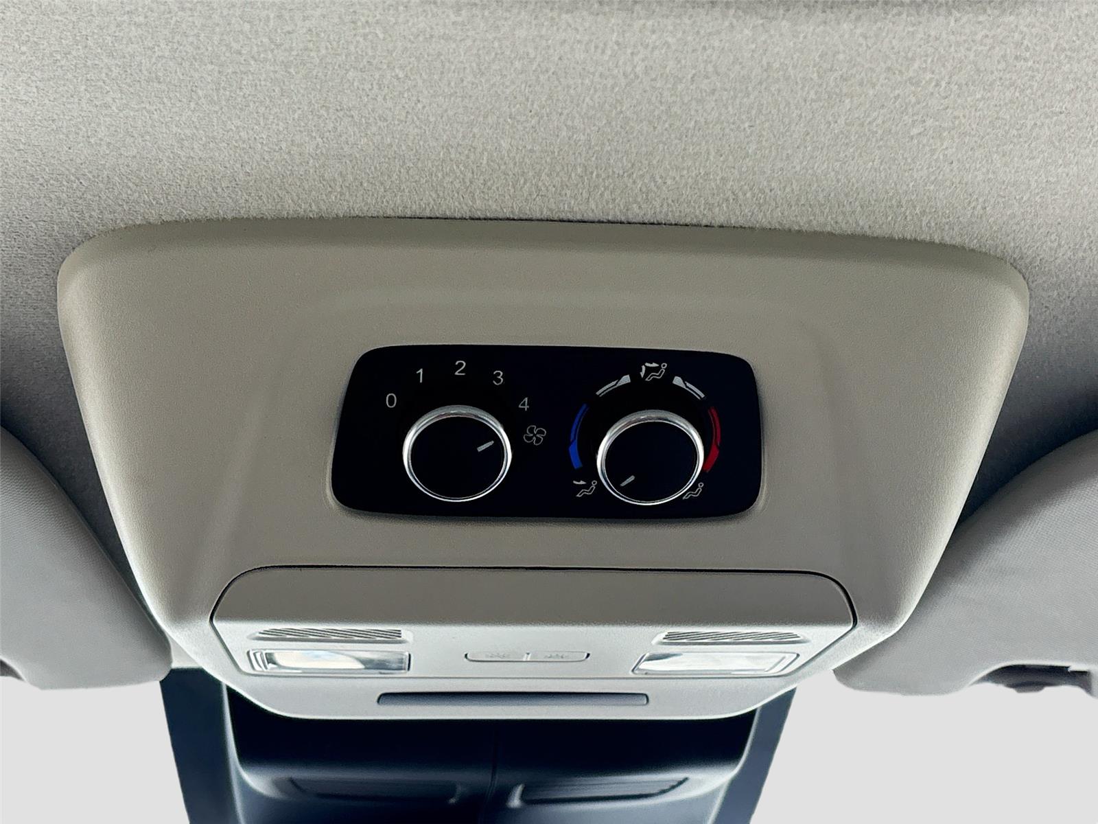 2021 Ford Transit Passenger Wagon XLT
