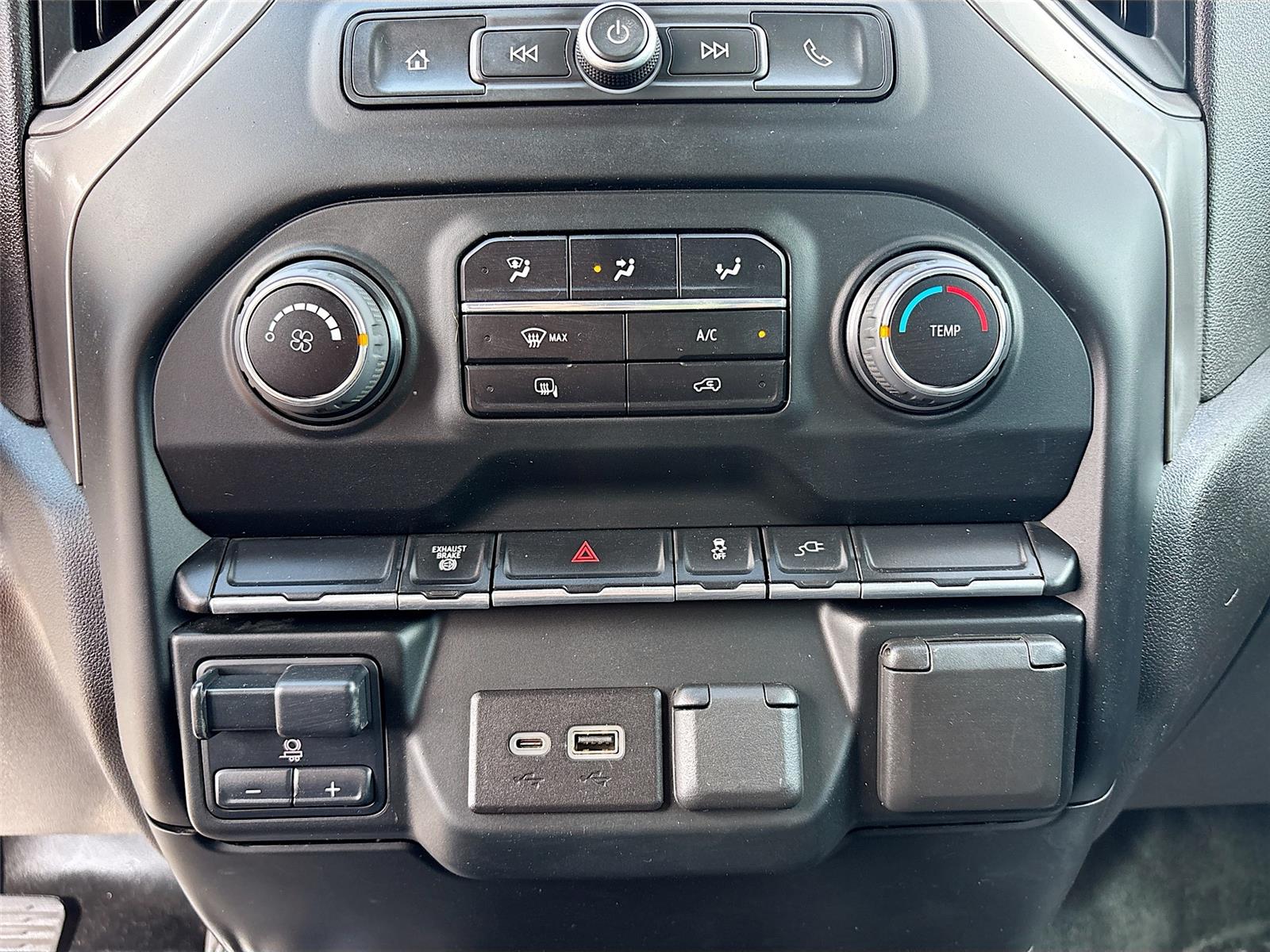 2023 Chevrolet Silverado 3500HD CC Work Truck