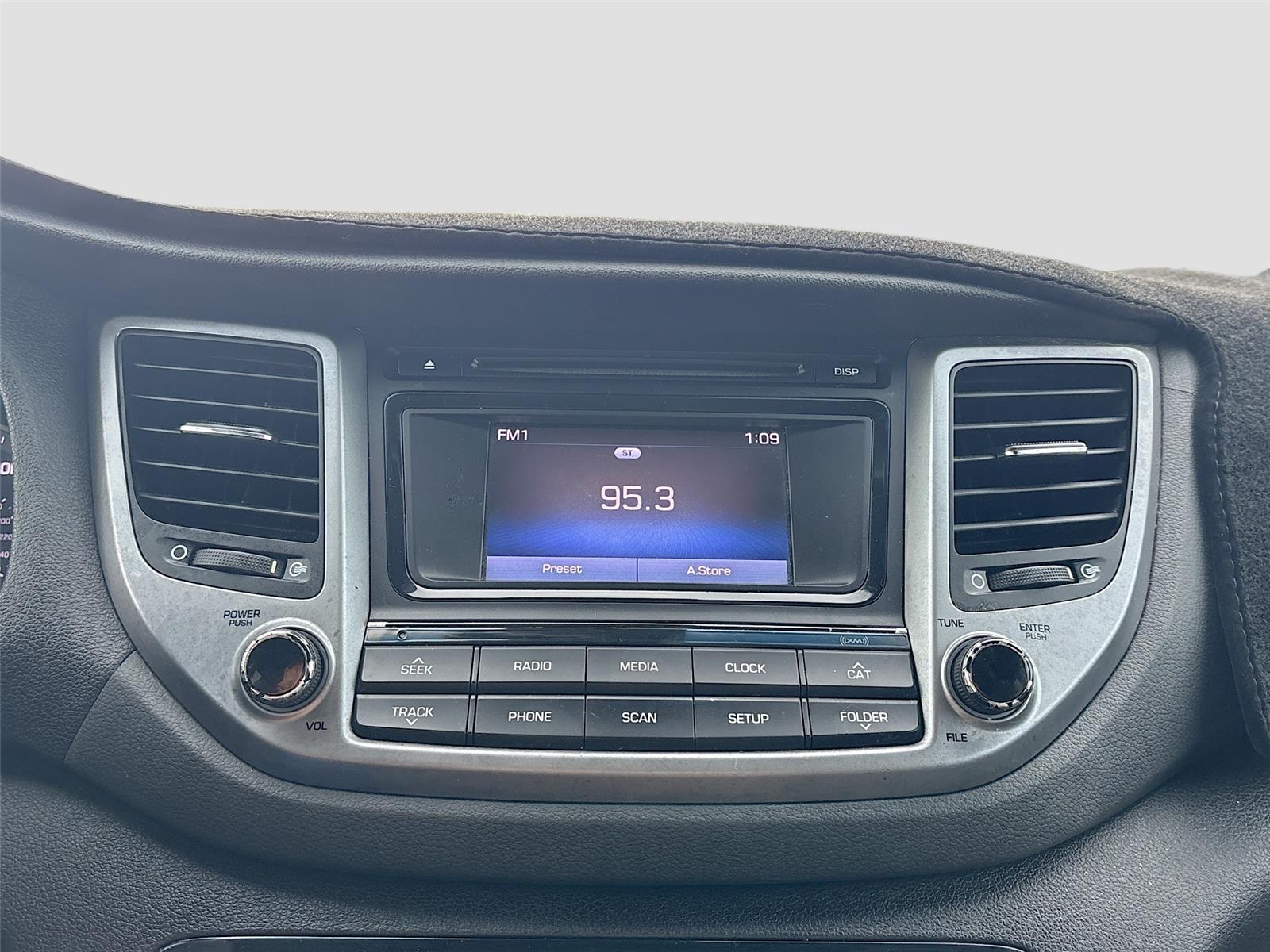 2016 Hyundai Tucson SE