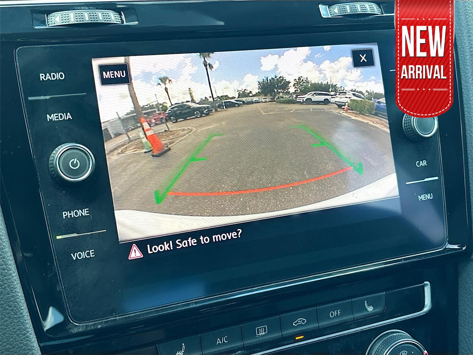 2019 Volkswagen Golf GTI SE