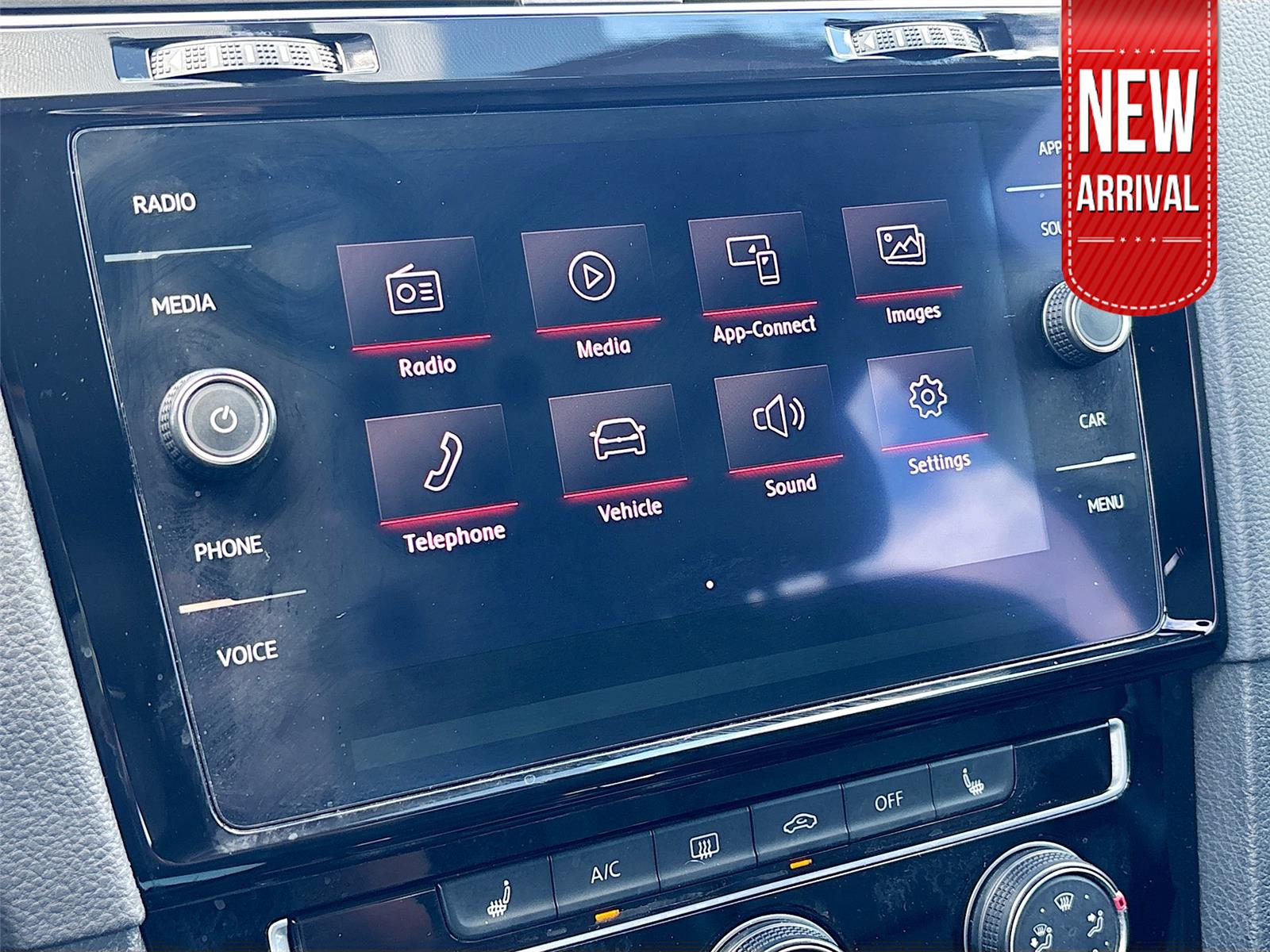 2019 Volkswagen Golf GTI SE