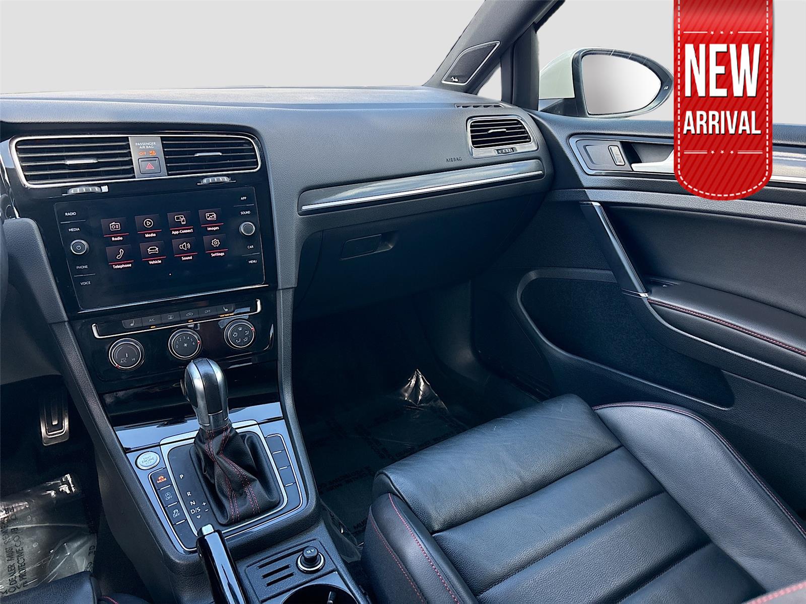 2019 Volkswagen Golf GTI SE