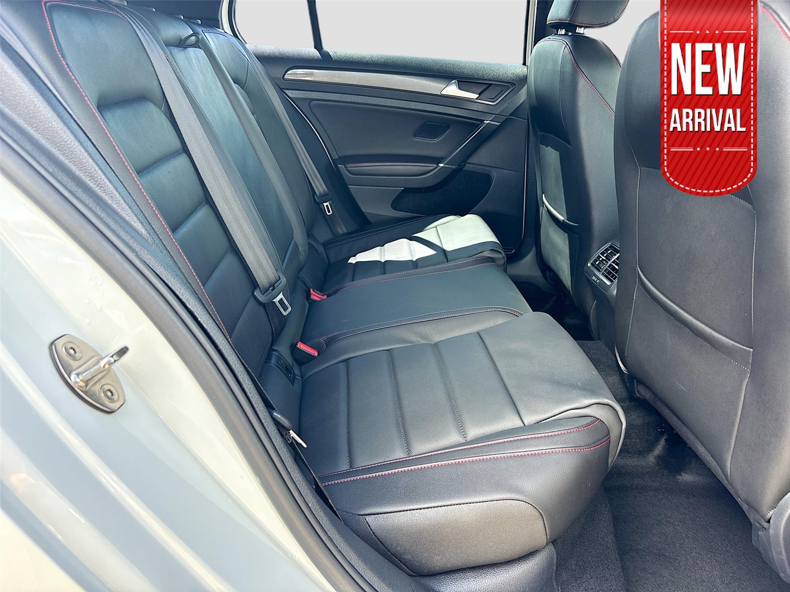 2019 Volkswagen Golf GTI SE