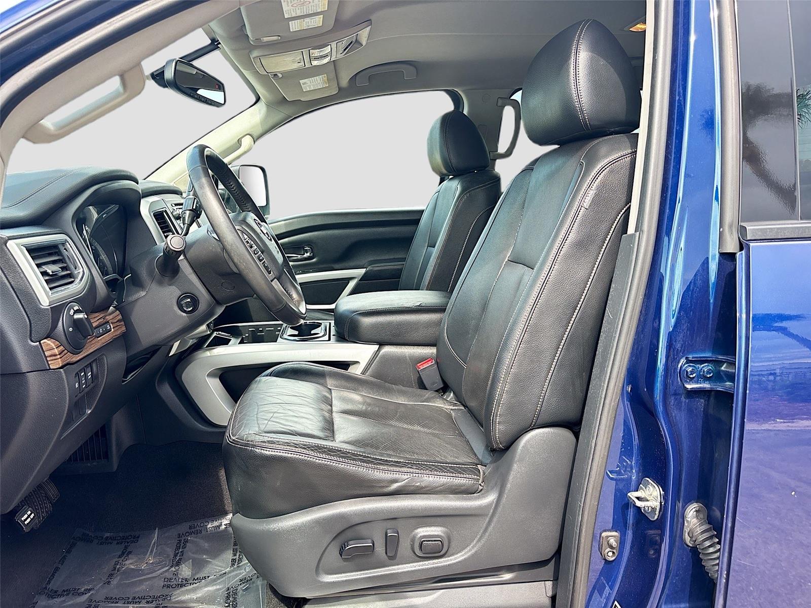 2017 Nissan Titan SL