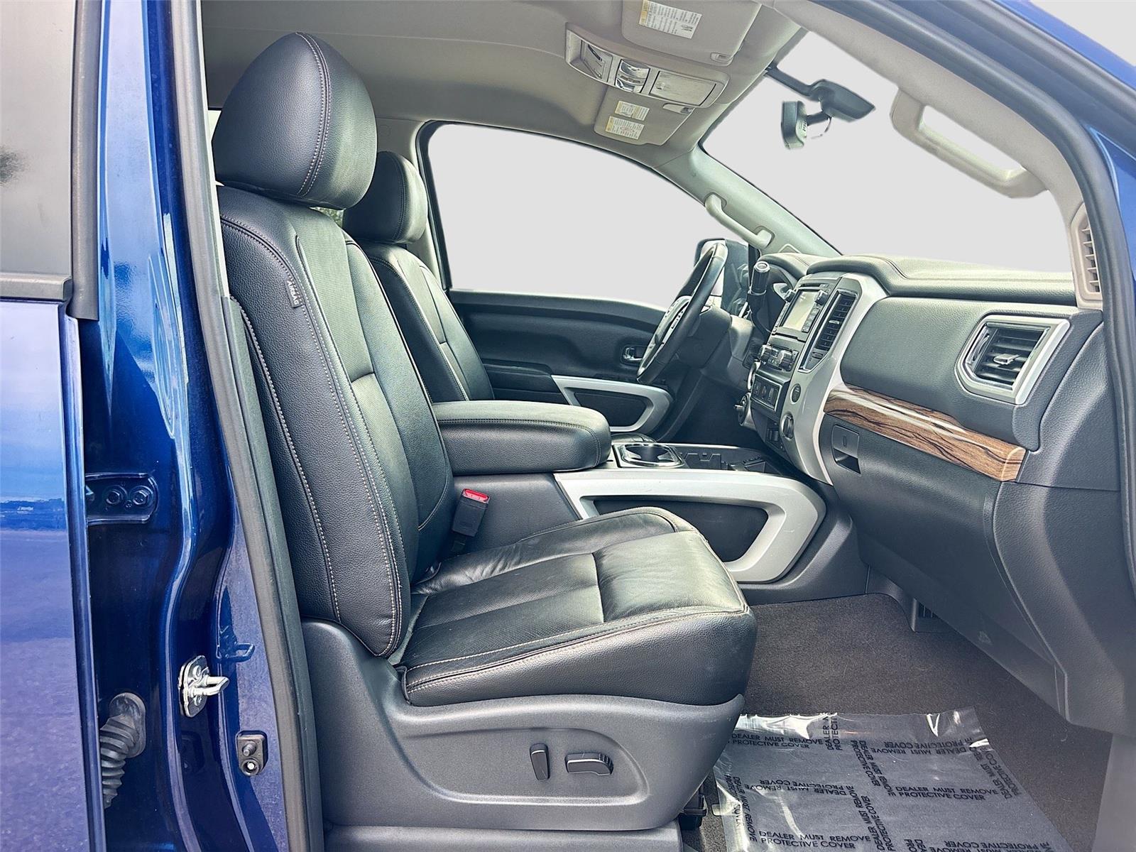 2017 Nissan Titan SL