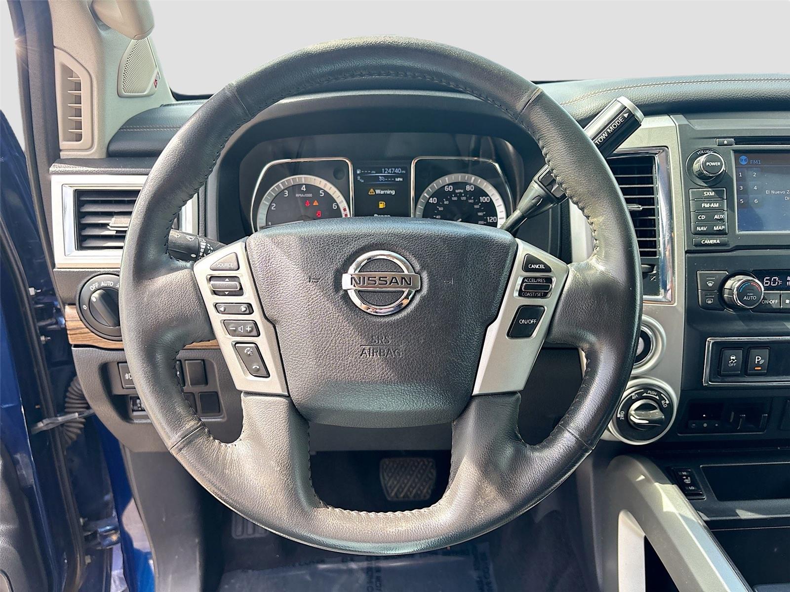 2017 Nissan Titan SL