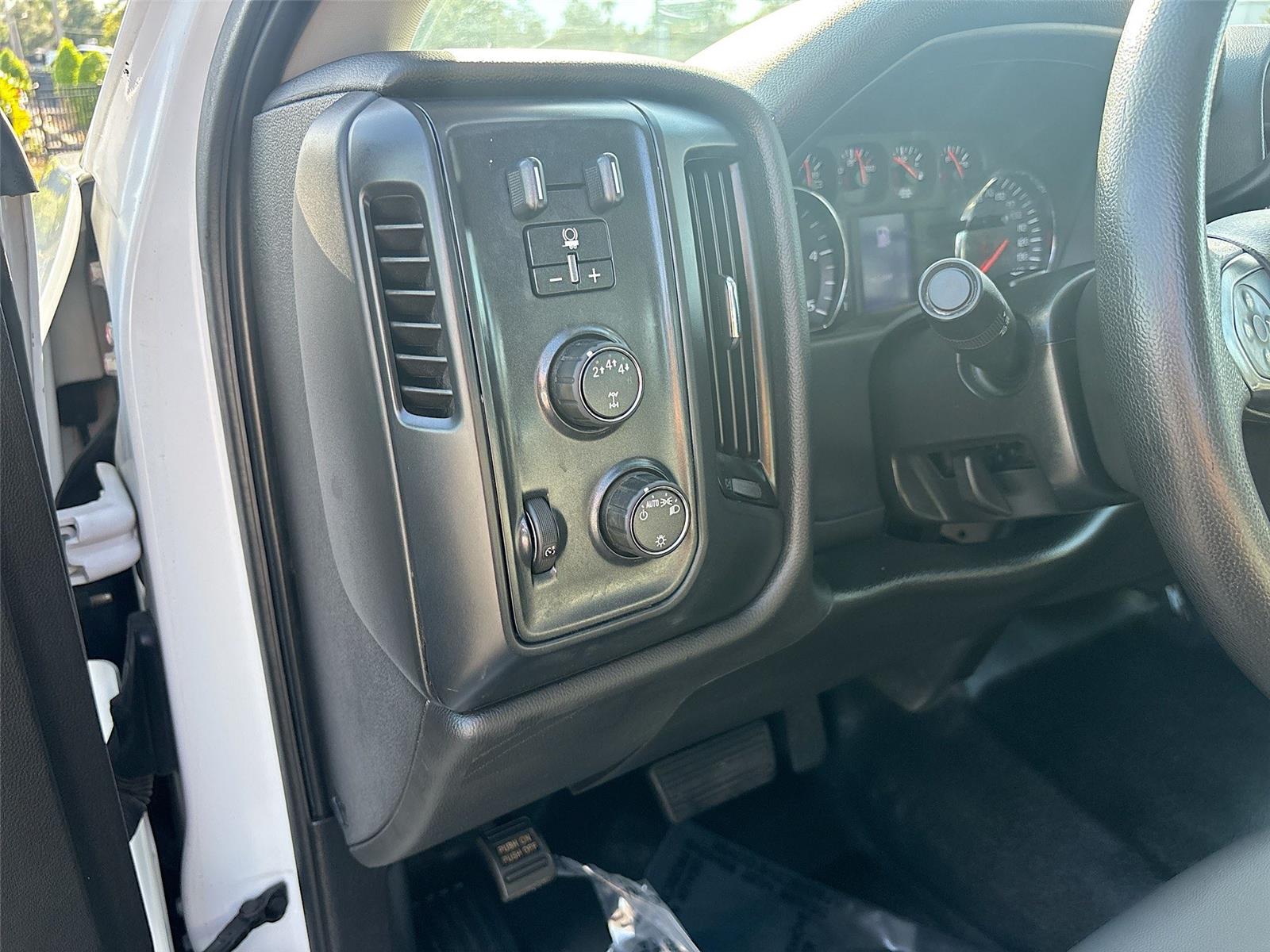 2022 Chevrolet Silverado 5500HD Work Truck