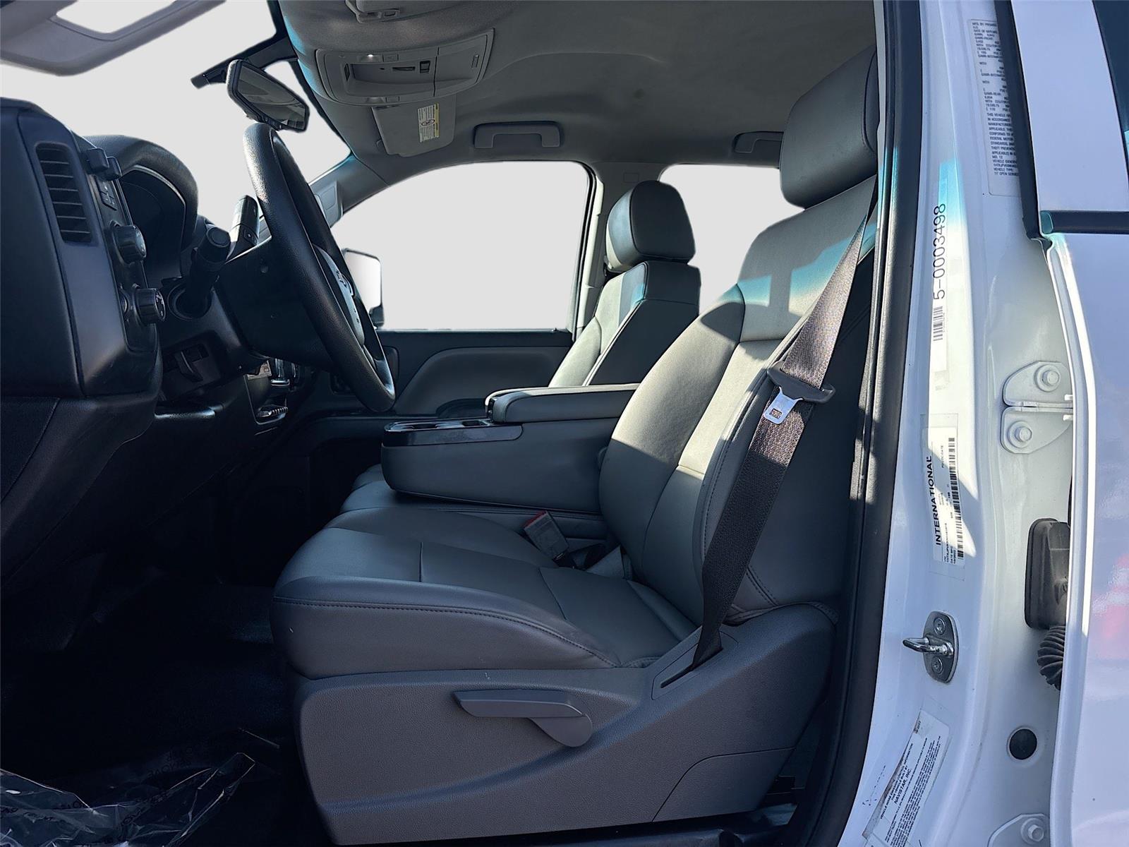 2022 Chevrolet Silverado 5500HD Work Truck