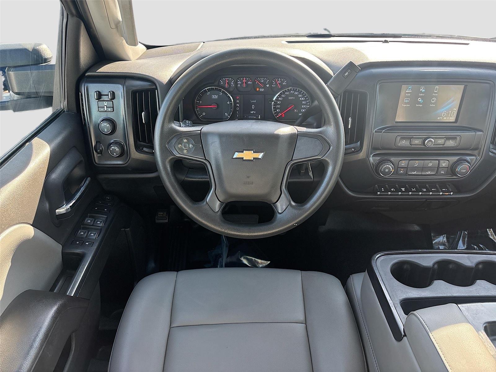2022 Chevrolet Silverado 5500HD Work Truck