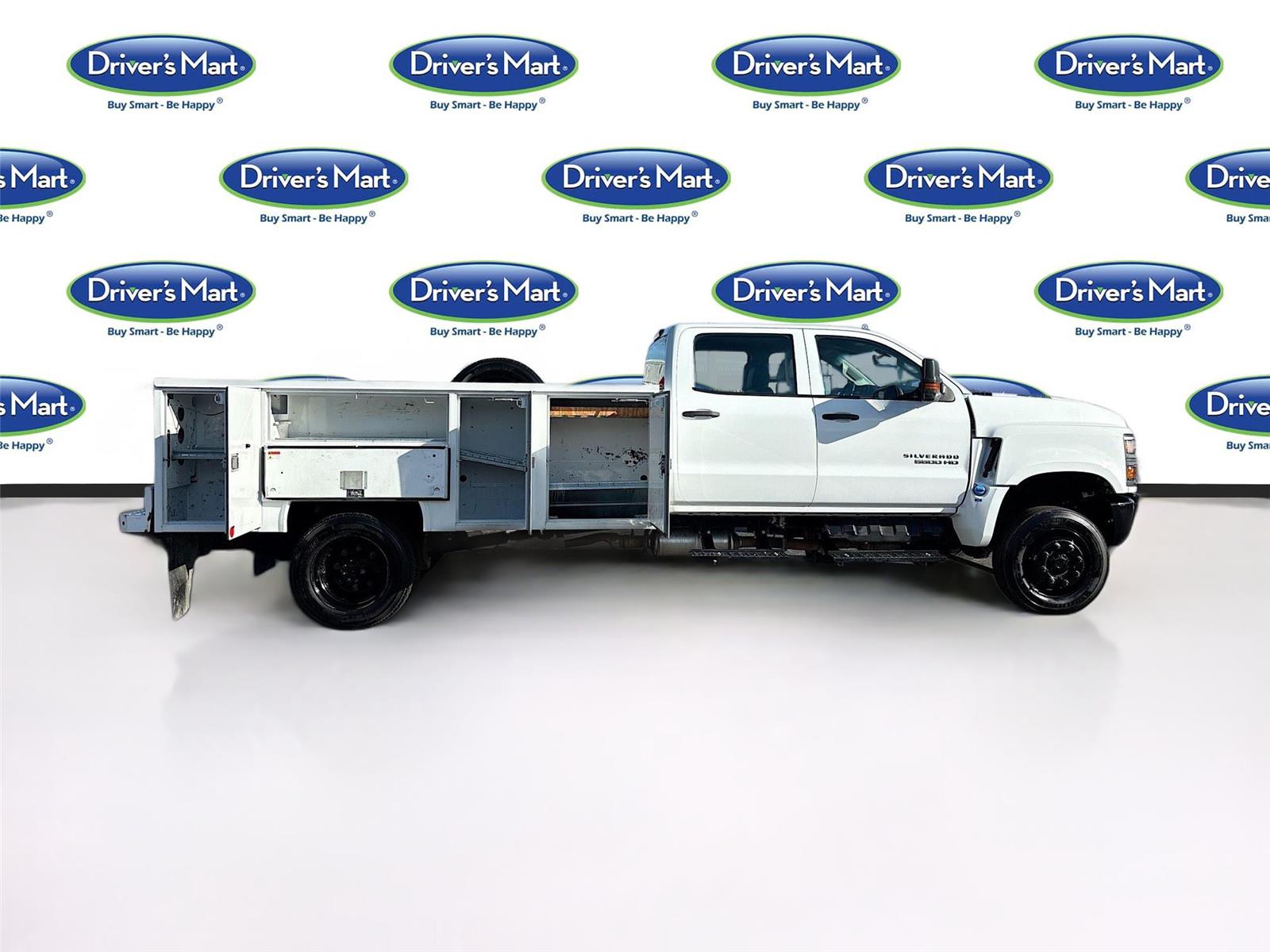 2022 Chevrolet Silverado 5500HD Work Truck