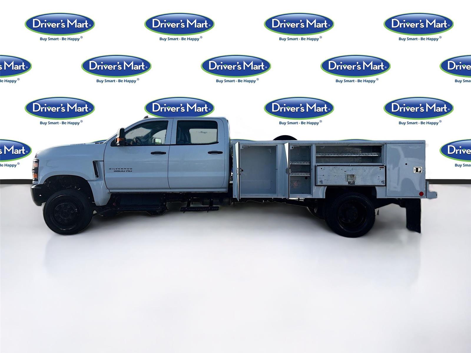 2022 Chevrolet Silverado 5500HD Work Truck