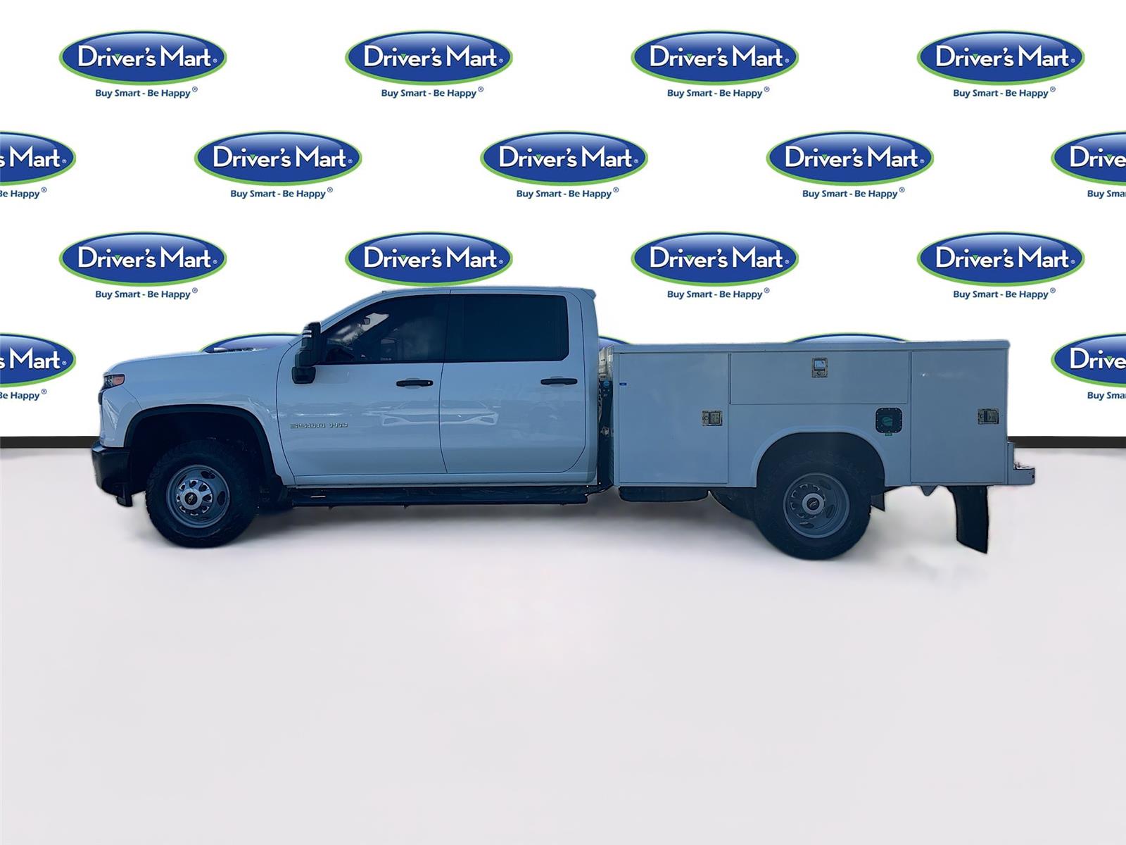 2023 Chevrolet Silverado 3500HD CC Work Truck