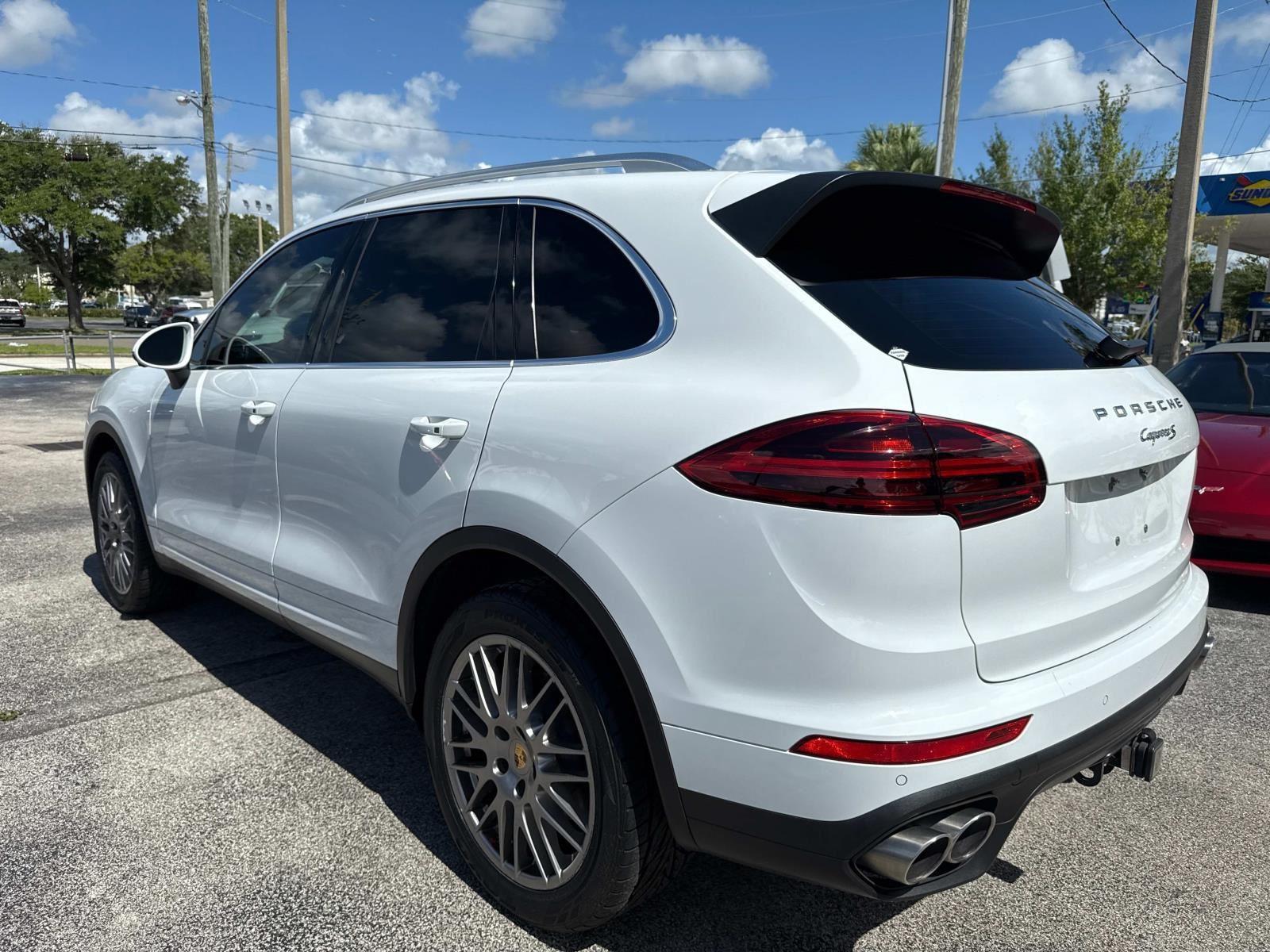2016 Porsche Cayenne S