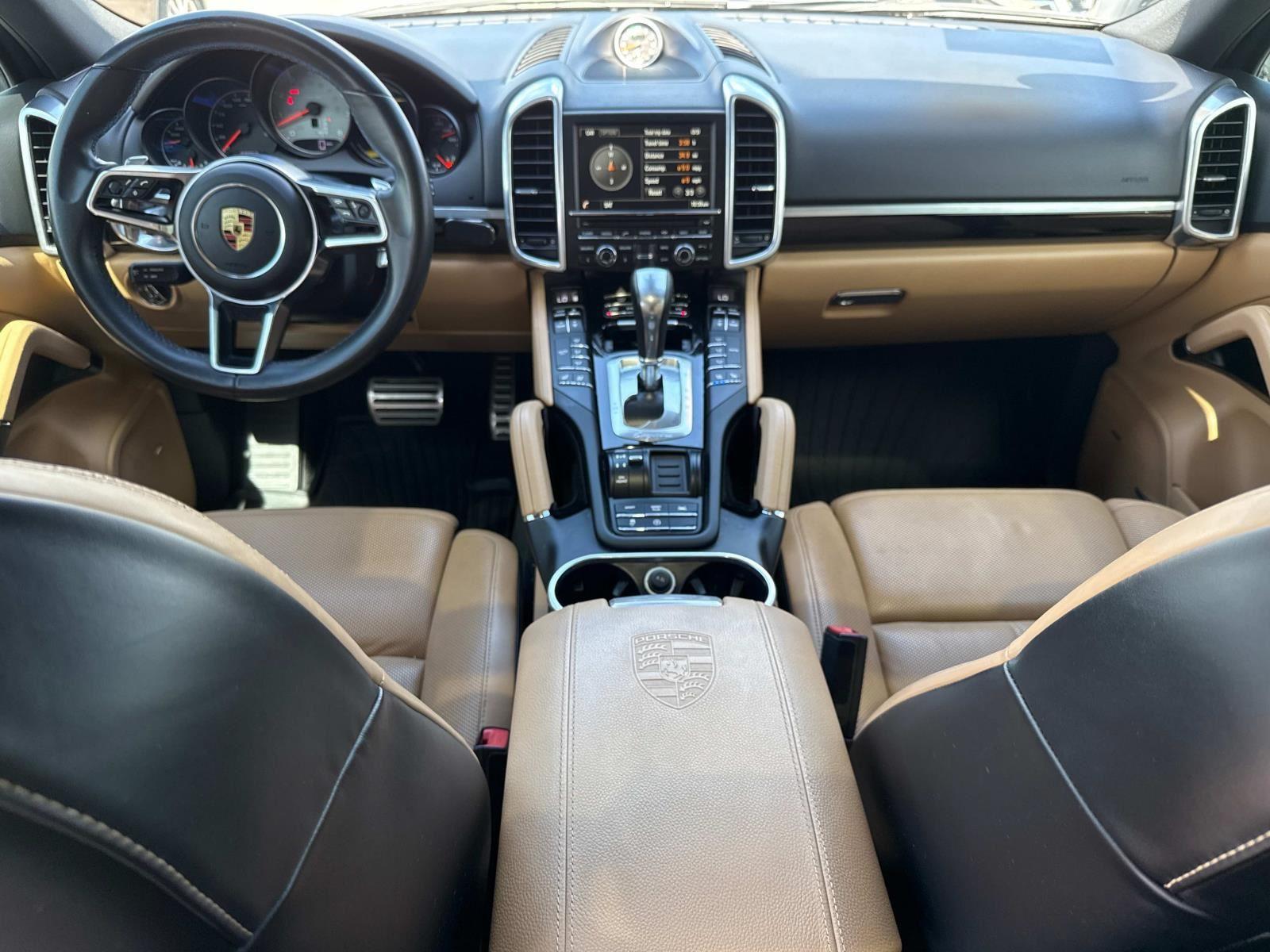 2016 Porsche Cayenne S