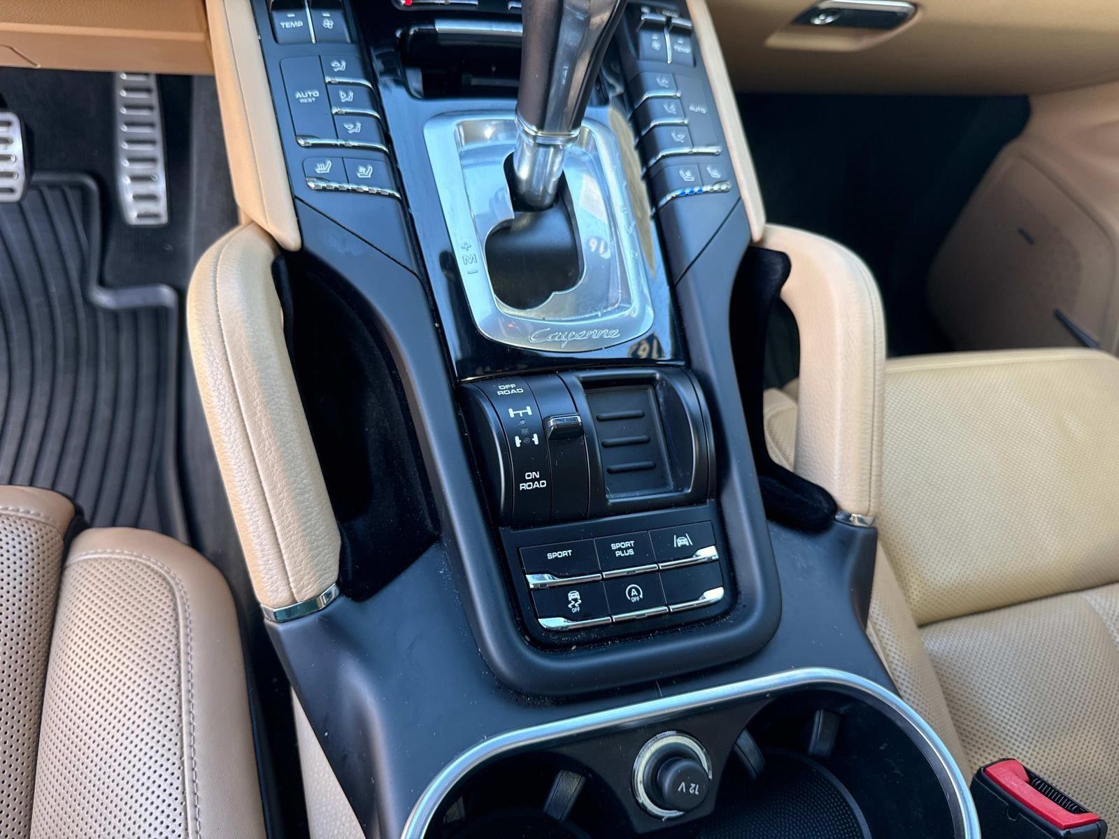 2016 Porsche Cayenne S
