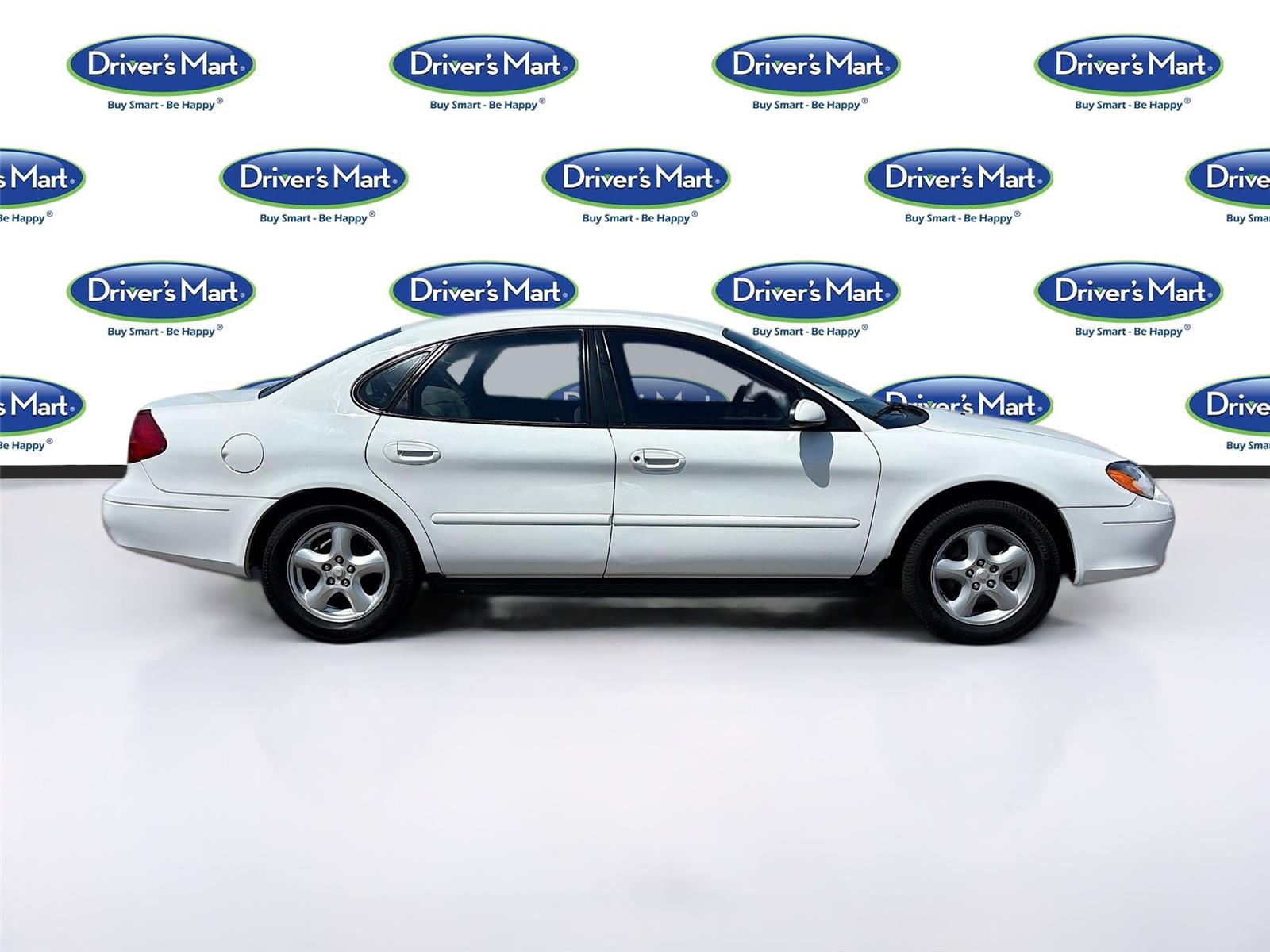 2002 Ford Taurus SE Standard
