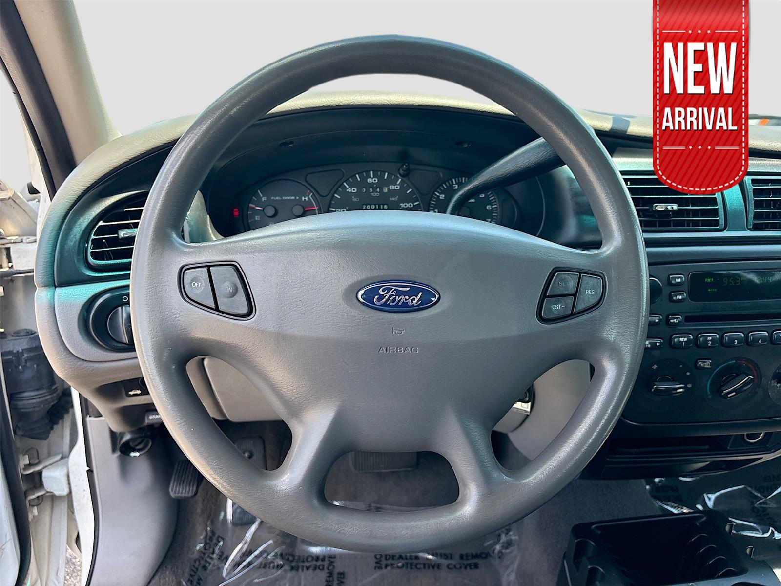 2002 Ford Taurus SE Standard