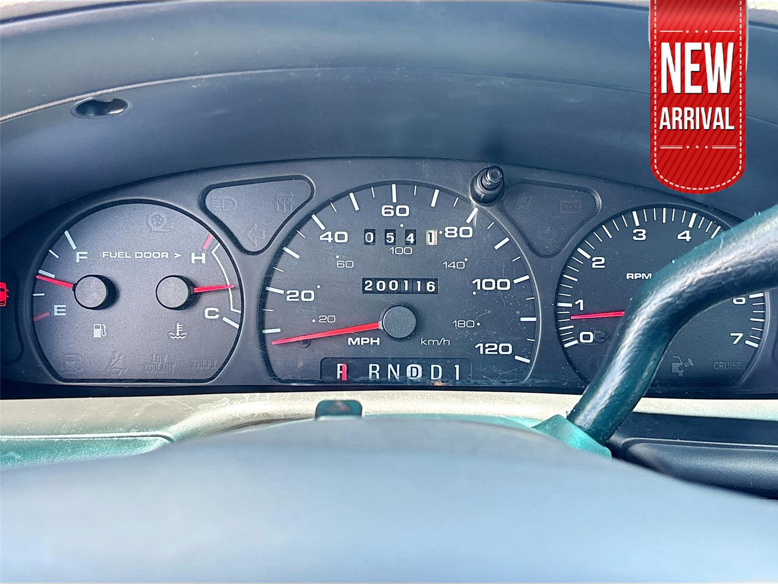 2002 Ford Taurus SE Standard