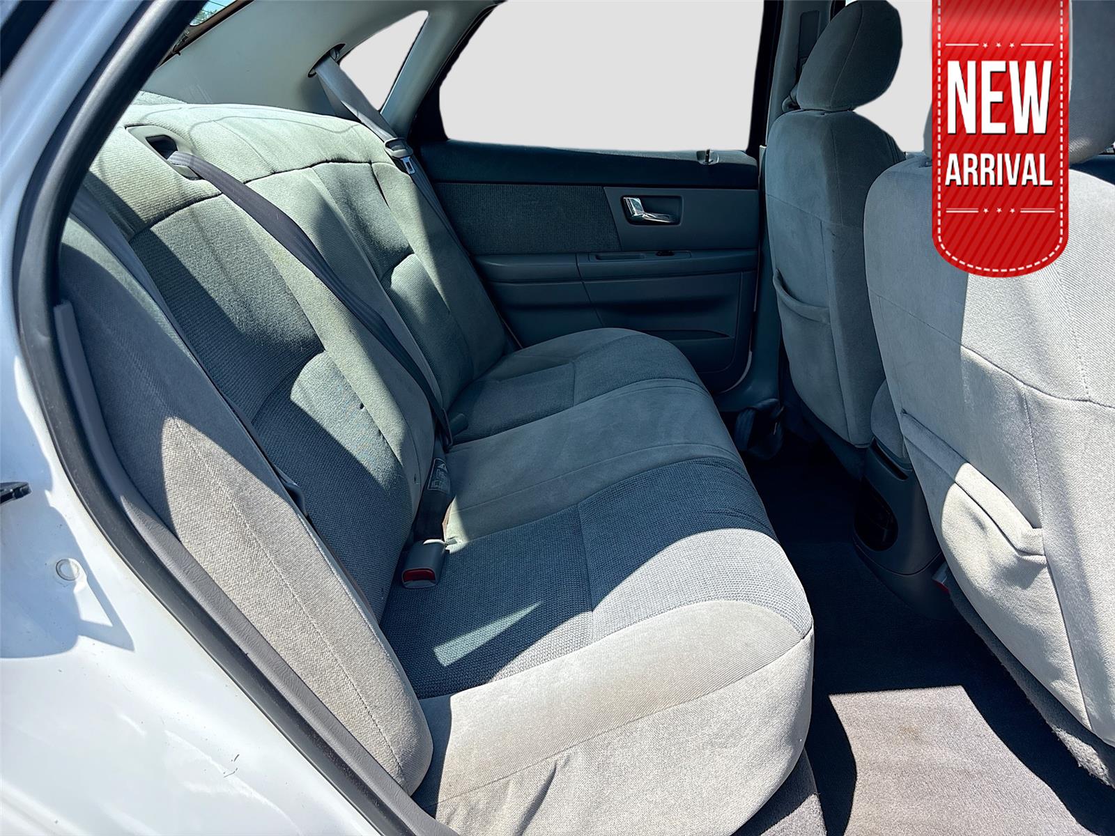 2002 Ford Taurus SE Standard