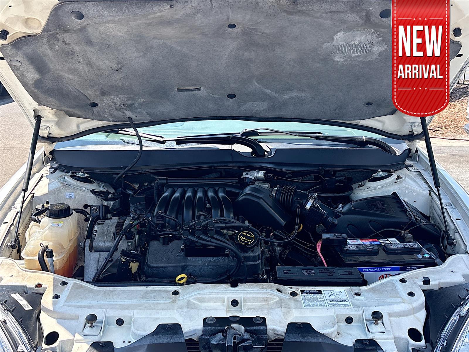 2002 Ford Taurus SE Standard