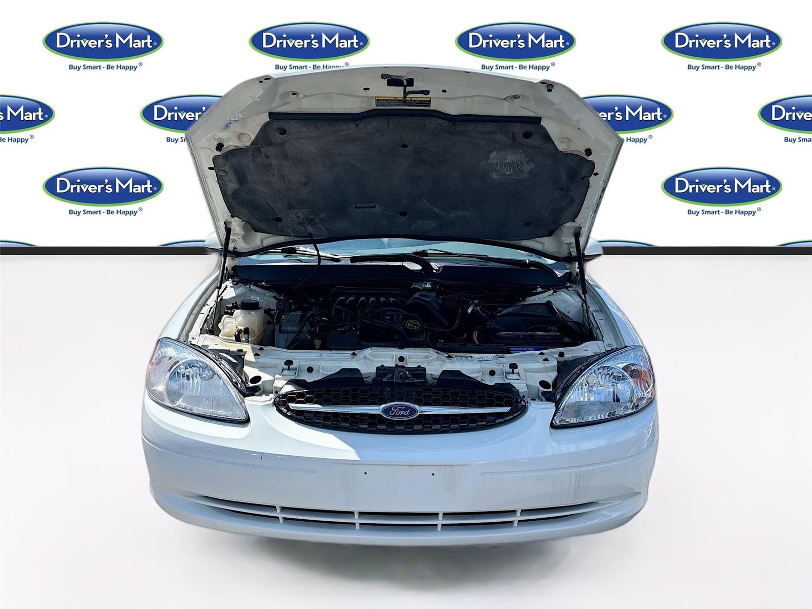 2002 Ford Taurus SE Standard