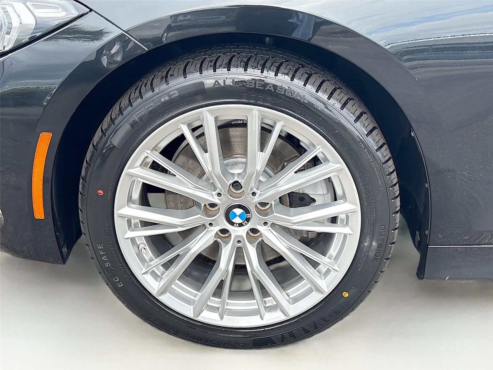 2023 BMW 3 Series 330i