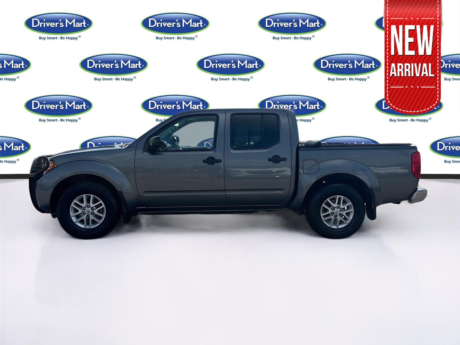 2019 Nissan Frontier SV photo 2