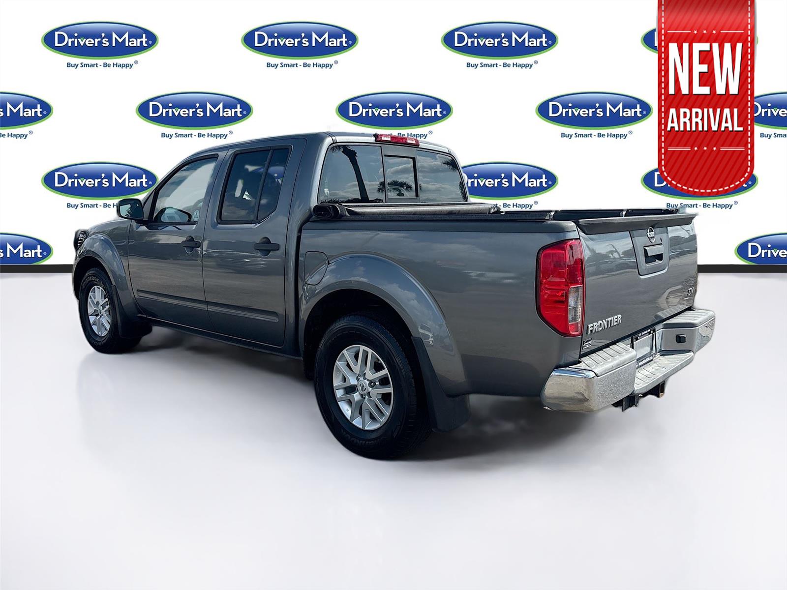 2019 Nissan Frontier SV photo 3