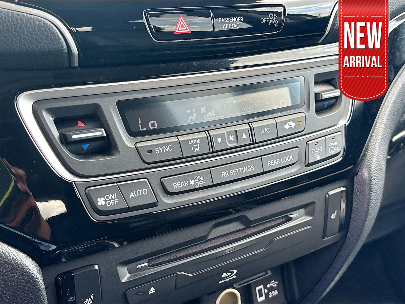 2022 Honda Pilot Touring 7-Passenger