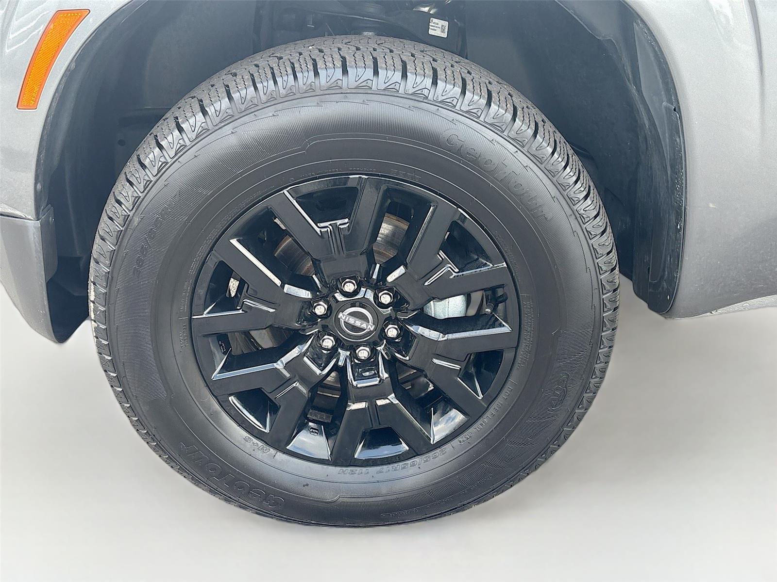 2023 Nissan Frontier SV