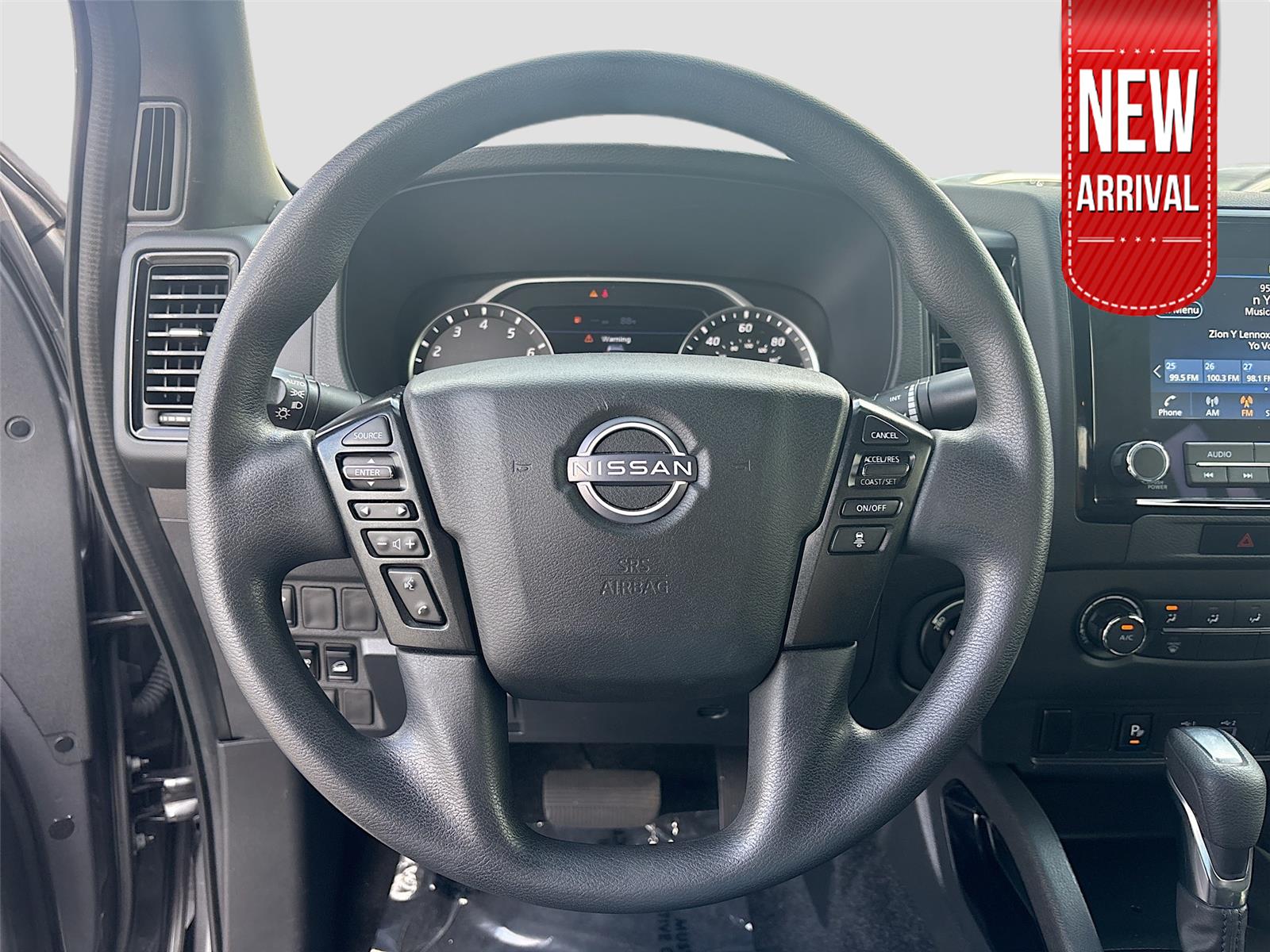 2023 Nissan Frontier SV