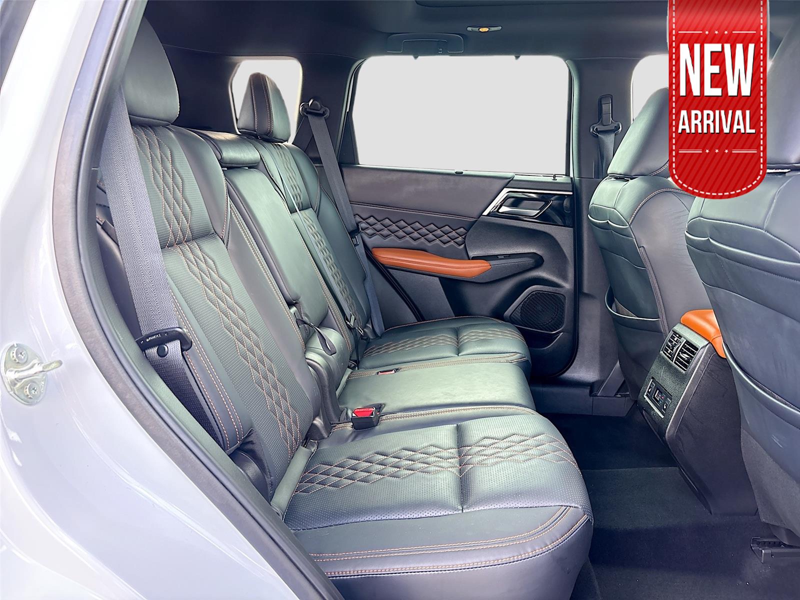 2023 Mitsubishi Outlander SEL
