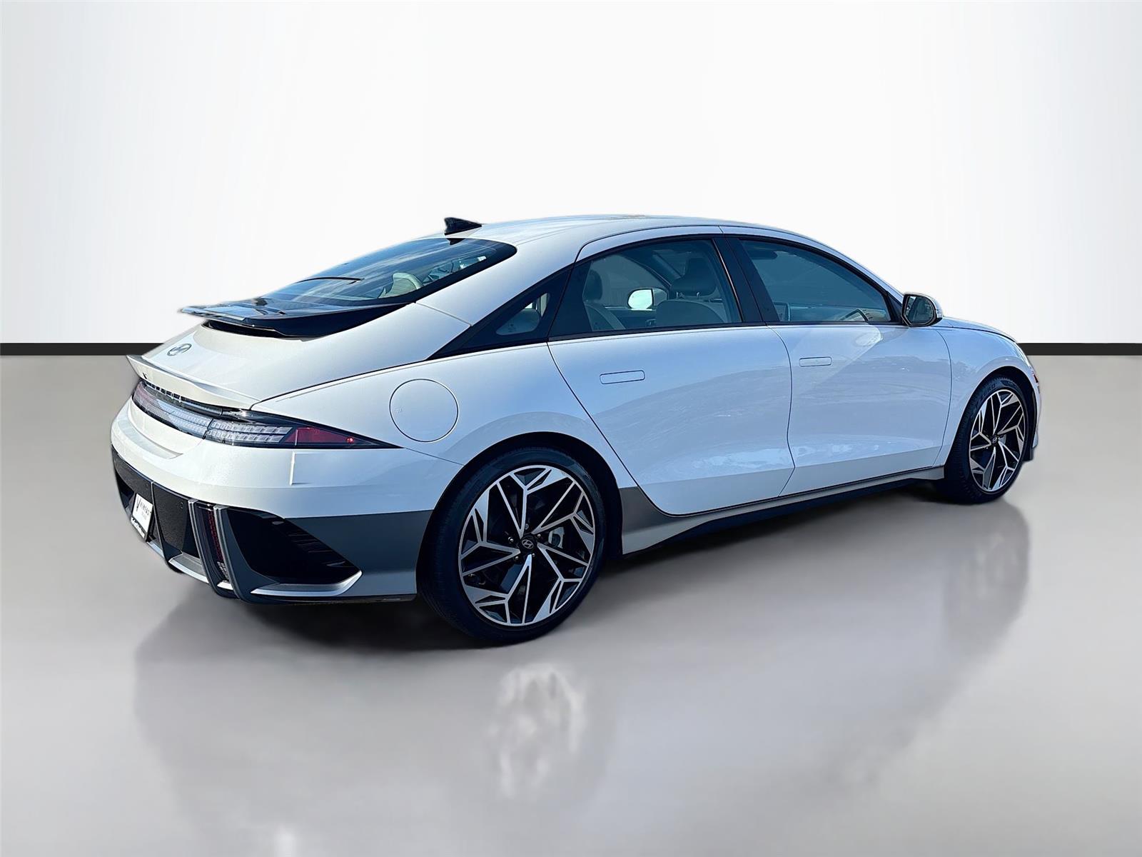2023 Hyundai IONIQ 6 SEL