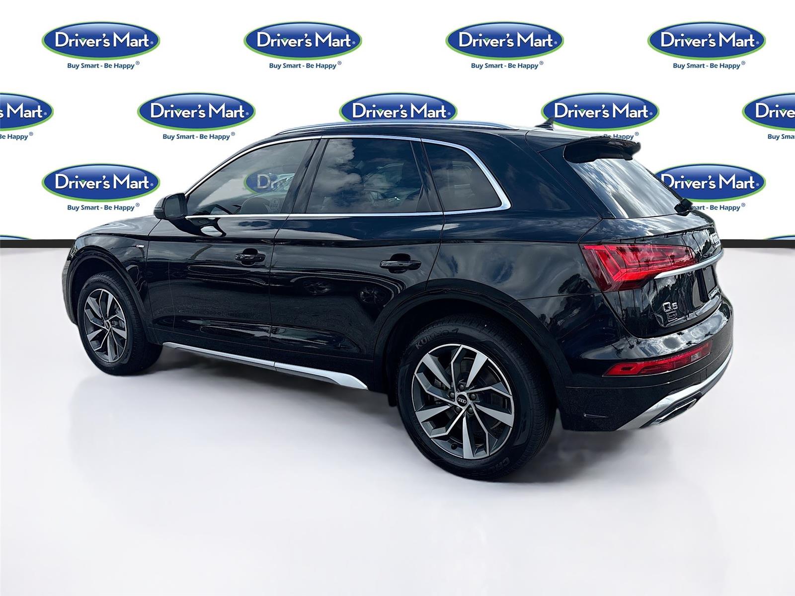 2022 Audi Q5 S line Premium Plus