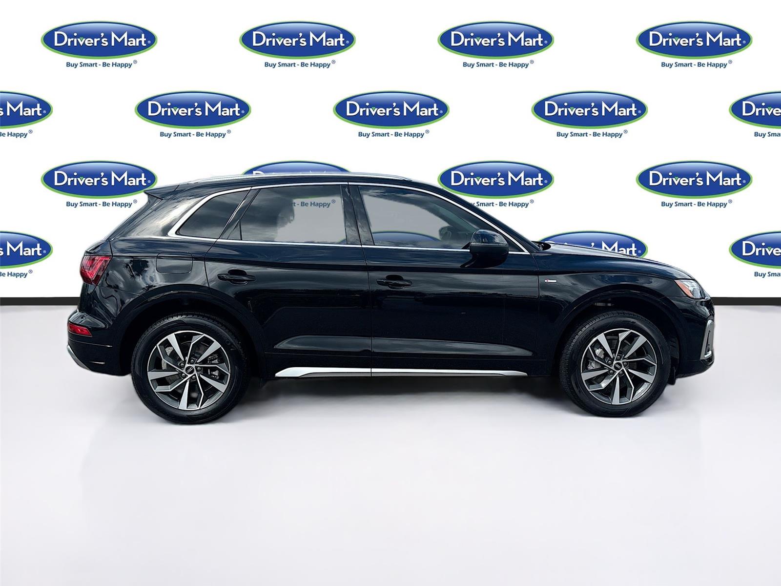 2022 Audi Q5 S line Premium Plus
