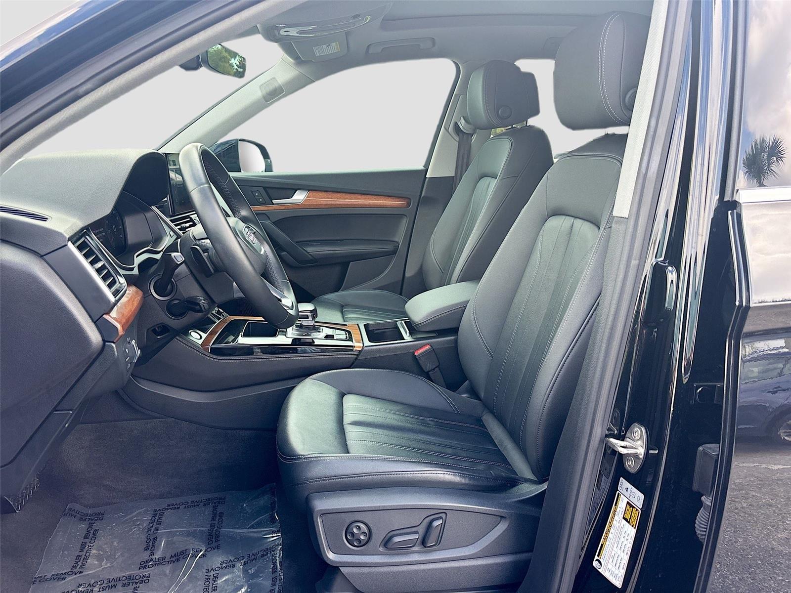 2022 Audi Q5 S line Premium Plus