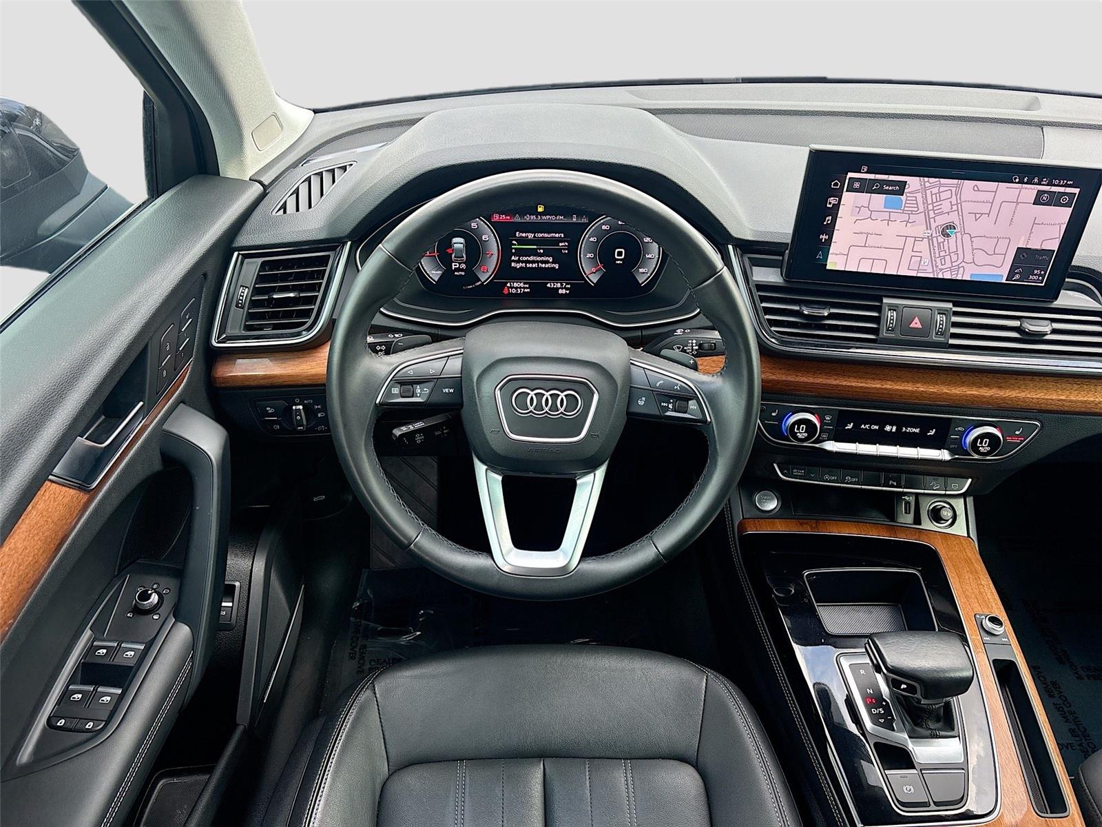 2022 Audi Q5 S line Premium Plus