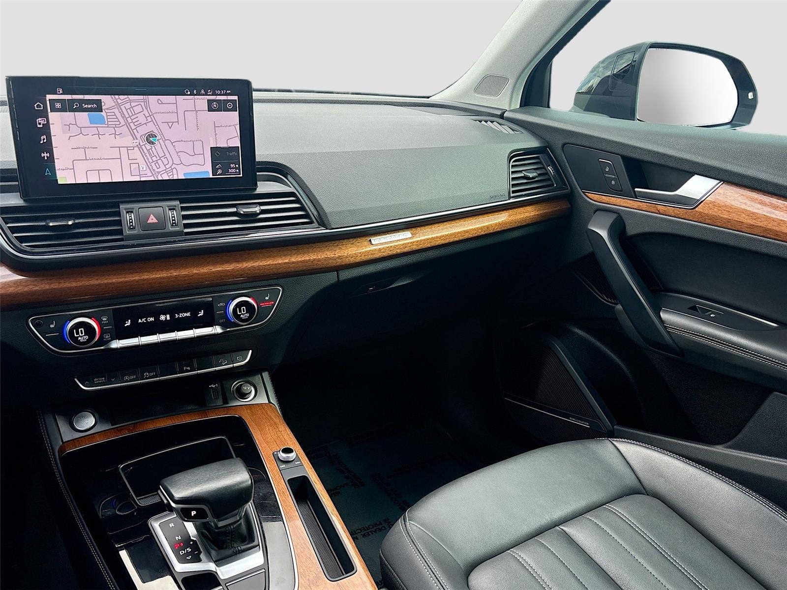 2022 Audi Q5 S line Premium Plus