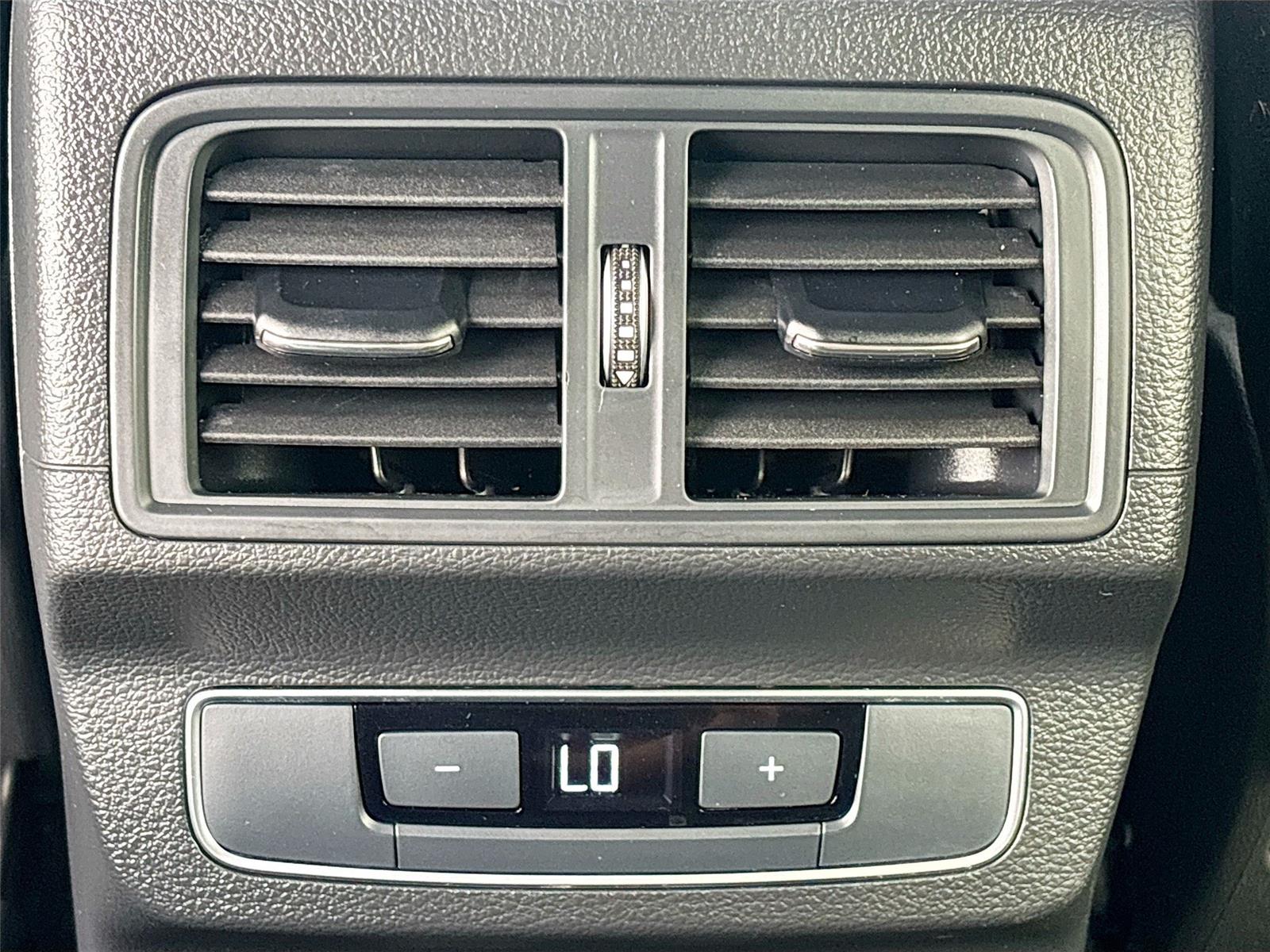 2022 Audi Q5 S line Premium Plus