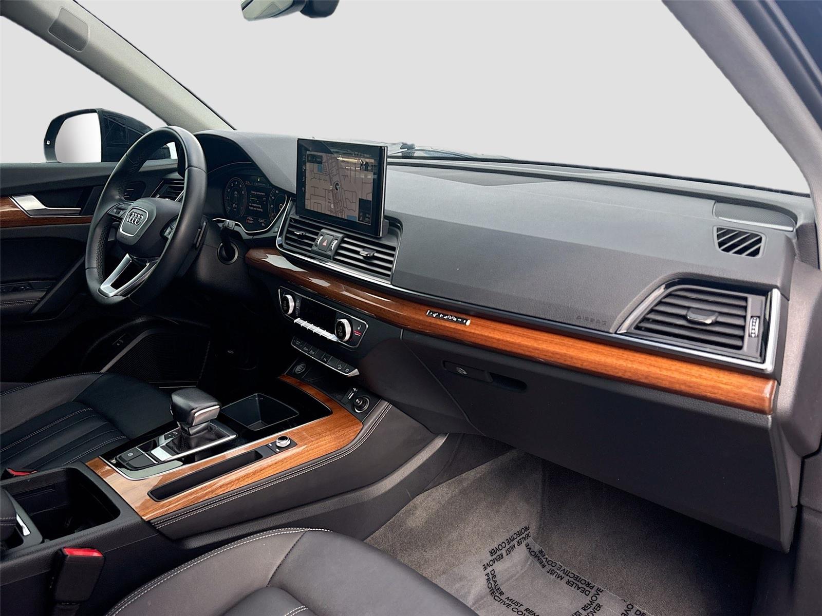 2022 Audi Q5 S line Premium Plus