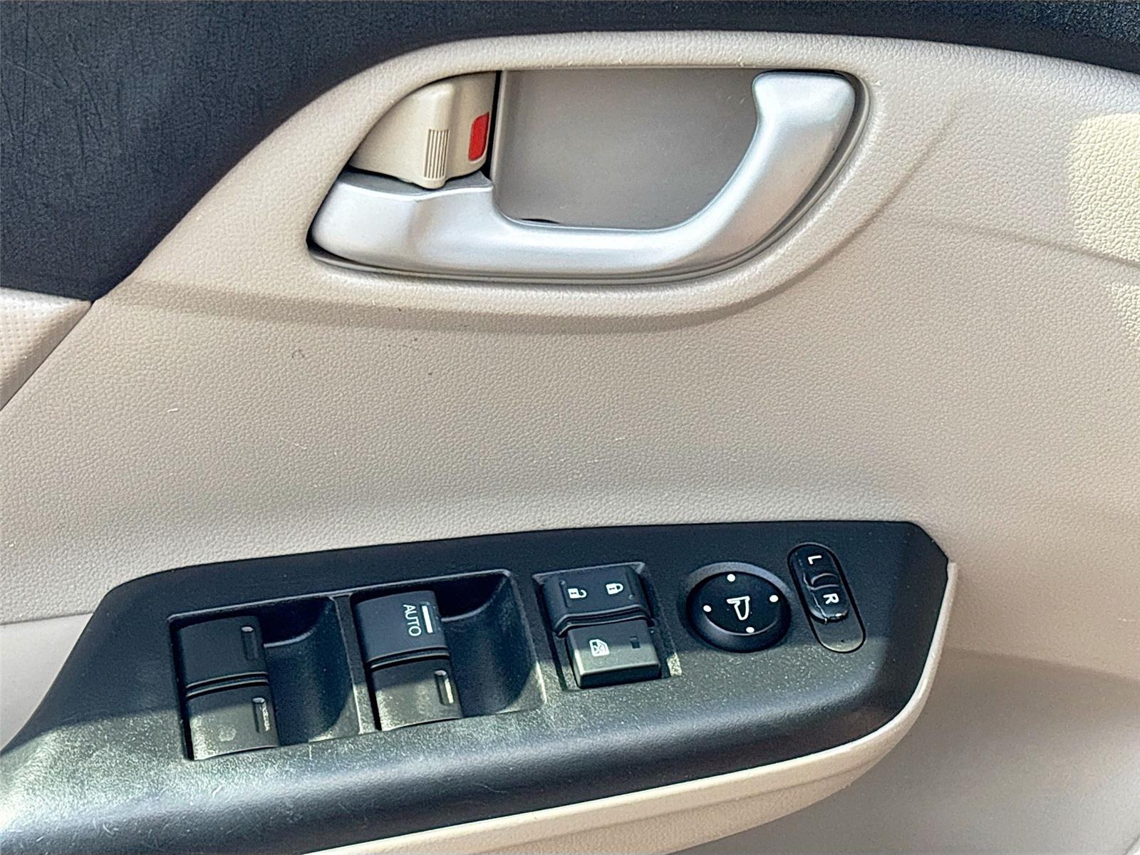 2012 Honda Civic Sdn LX
