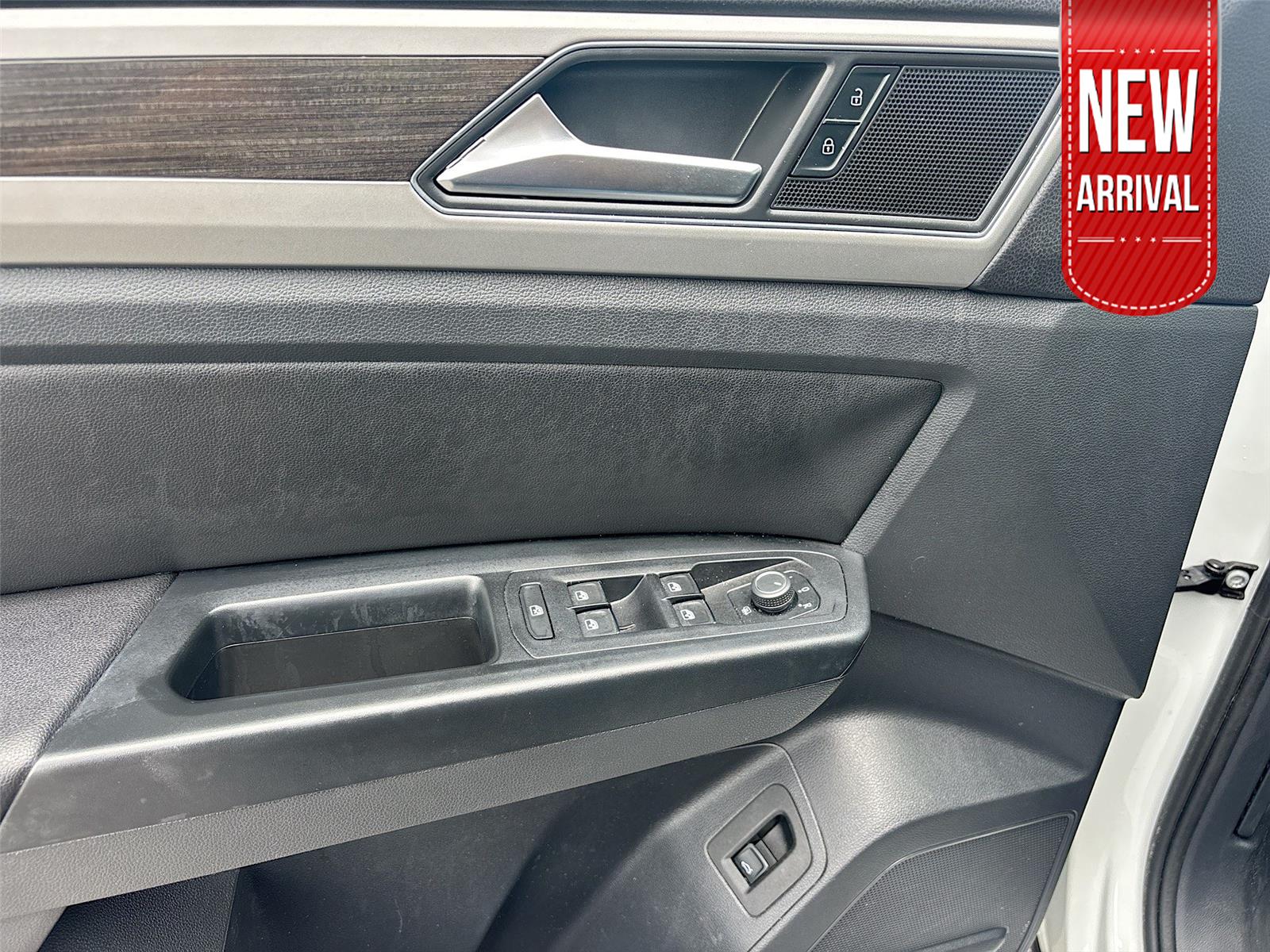 2019 Volkswagen Atlas 3.6L V6 SE w/Technology R-Line