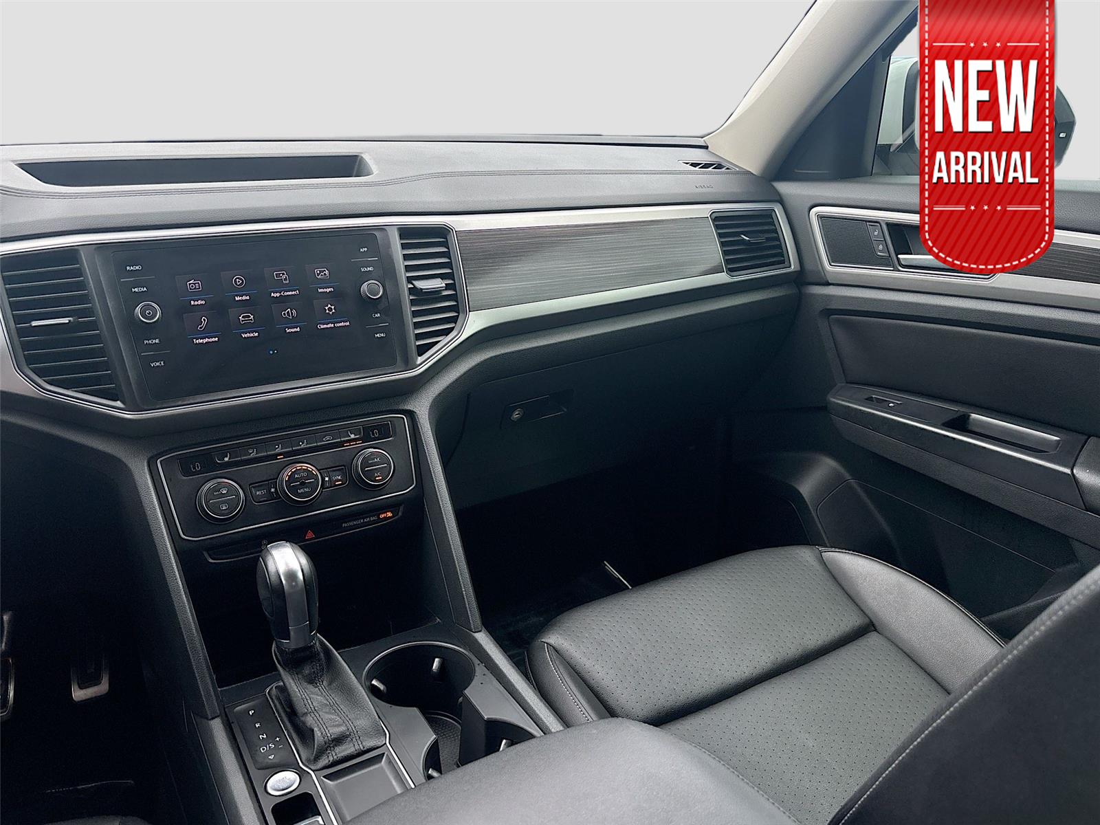 2019 Volkswagen Atlas 3.6L V6 SE w/Technology R-Line